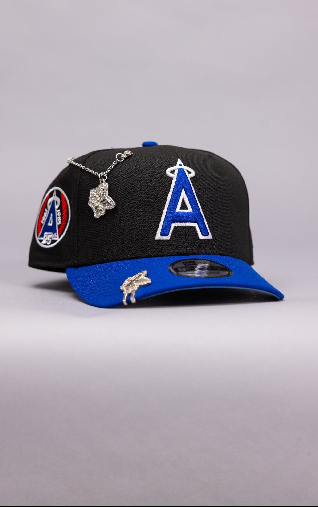 NEW ERA EXCLUSIVE 9FIFTY BLACK/BLUE ANAHEIM ANGELS SNAPBACK W/ 25TH ANNIVERSARY SIDE PATCH