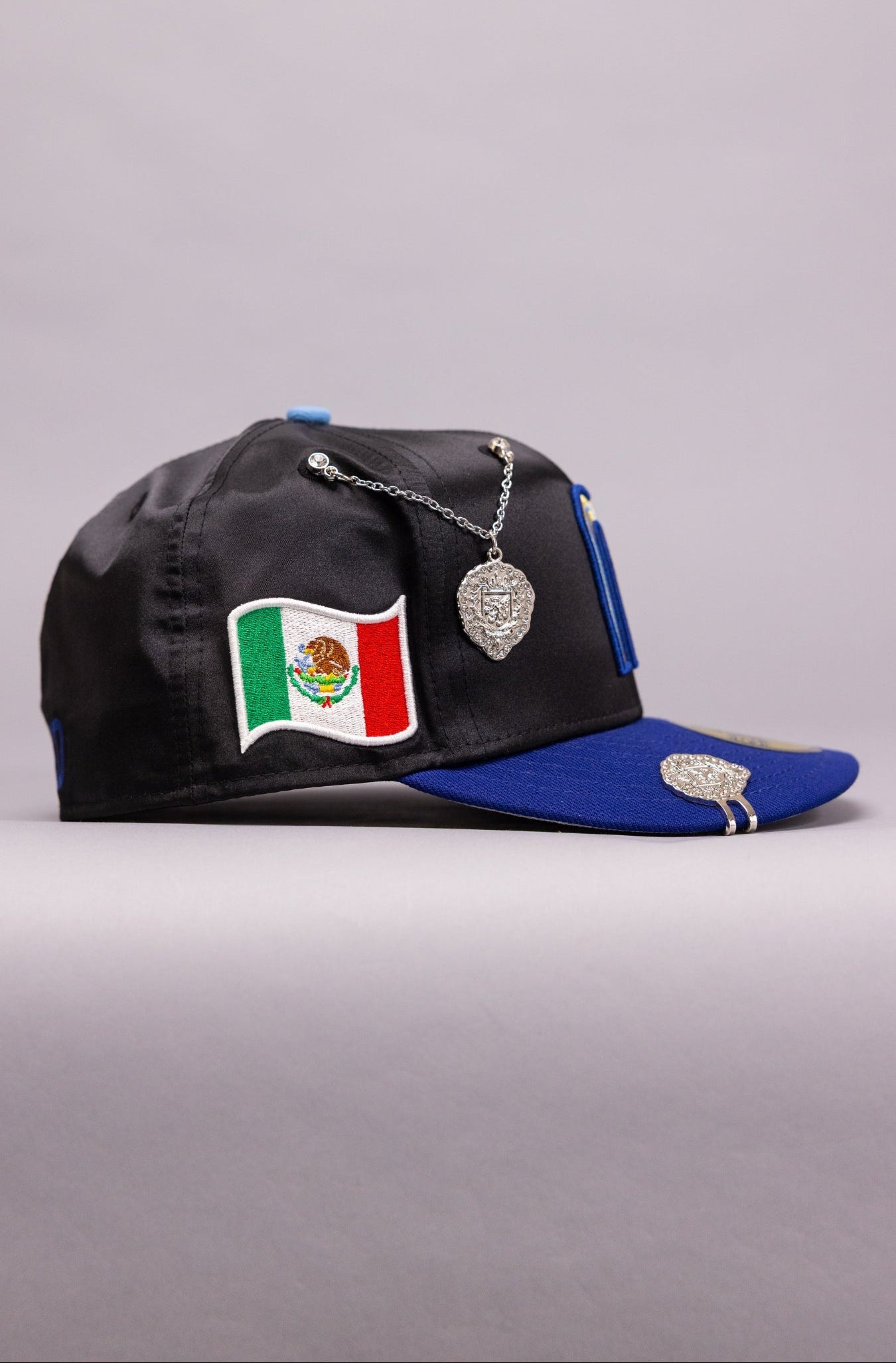 NEW ERA EXCLUSIVE 59FIFTY SATIN/BLUE 2026 WBC MEXICO W/ "MEXICAN FLAG" SIDE PATCH