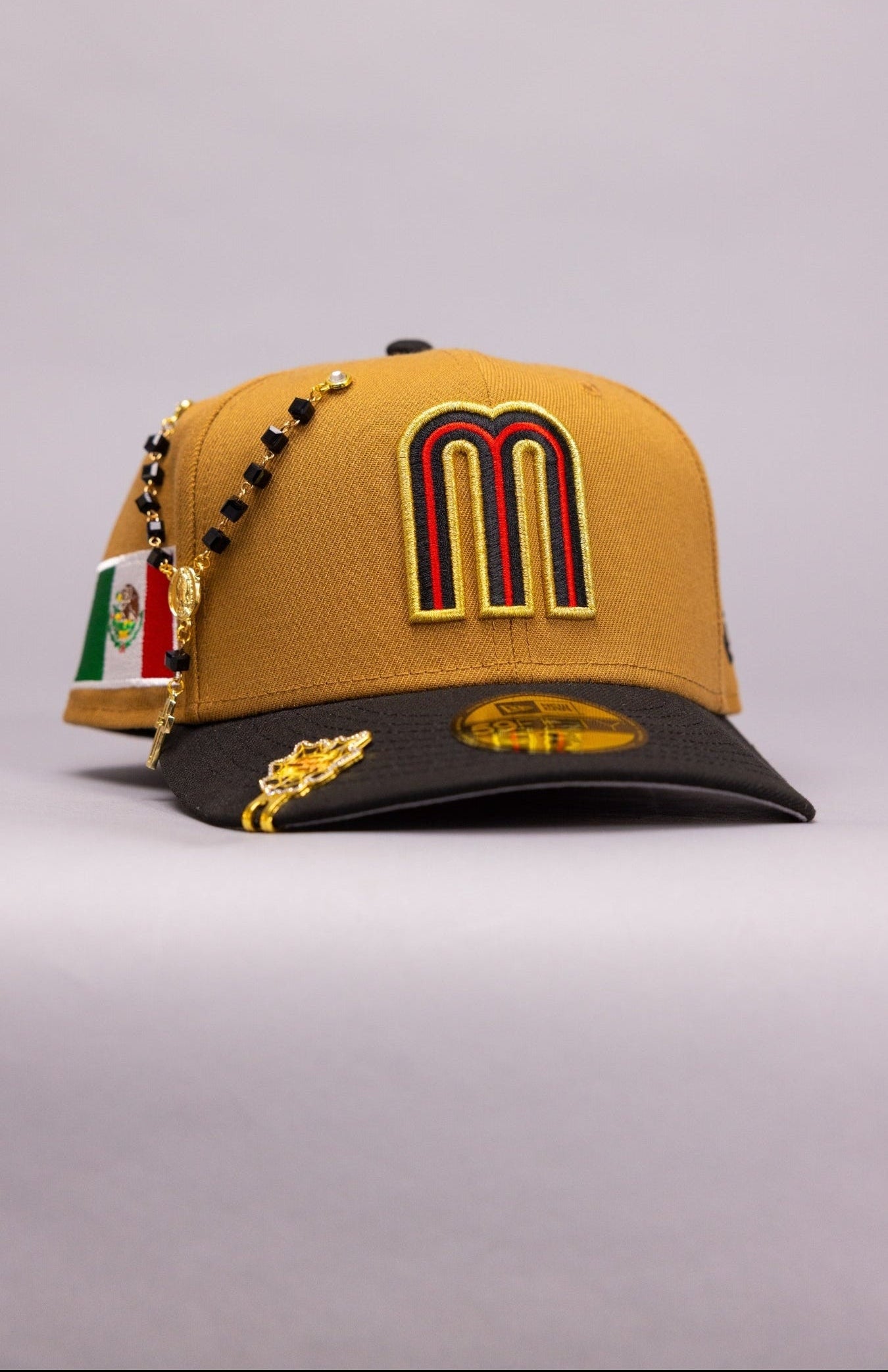 NEW ERA EXCLUSIVE 59FIFTY KHAKI 2026 WBC MEXICO W/ "MEXICAN FLAG" SIDE PATCH