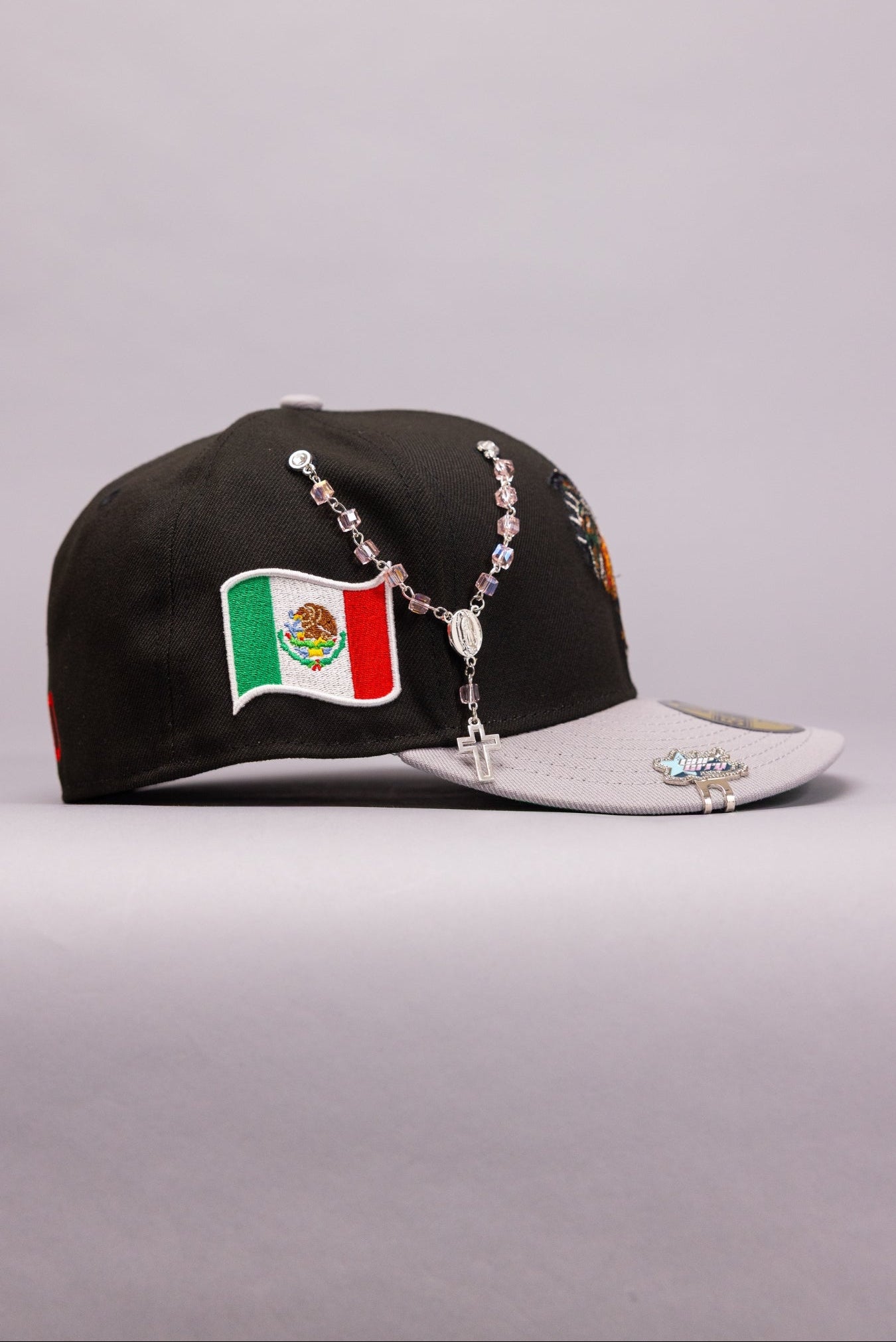 NEW ERA EXCLUSIVE 59FIFTY BLACK/GREY EL GALLO W/ "MEXICAN FLAG" SIDE PATCH