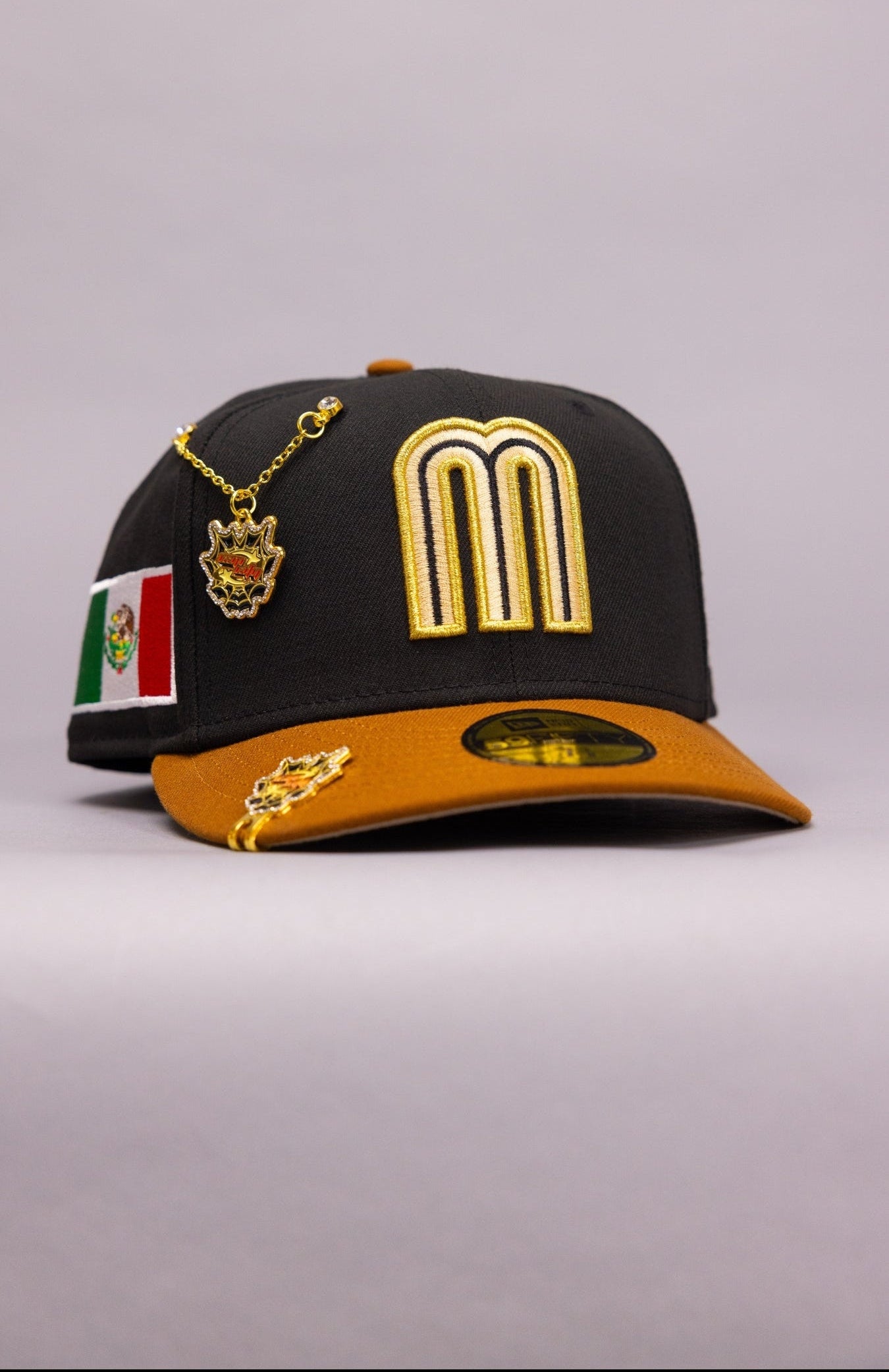 NEW ERA EXCLUSIVE 59FIFTY BLACK/KHAKI 2026 WBC MEXICO W/ "MEXICAN FLAG" SIDE PATCH