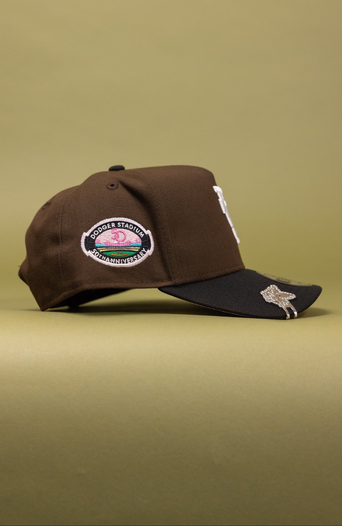 NEW ERA 9FIFTY A-FRAME BROWN/BLACK UPSIDE DOWN LOS ANGELES DODGERS W/ 50TH ANNIVERSARY SIDE PATCH