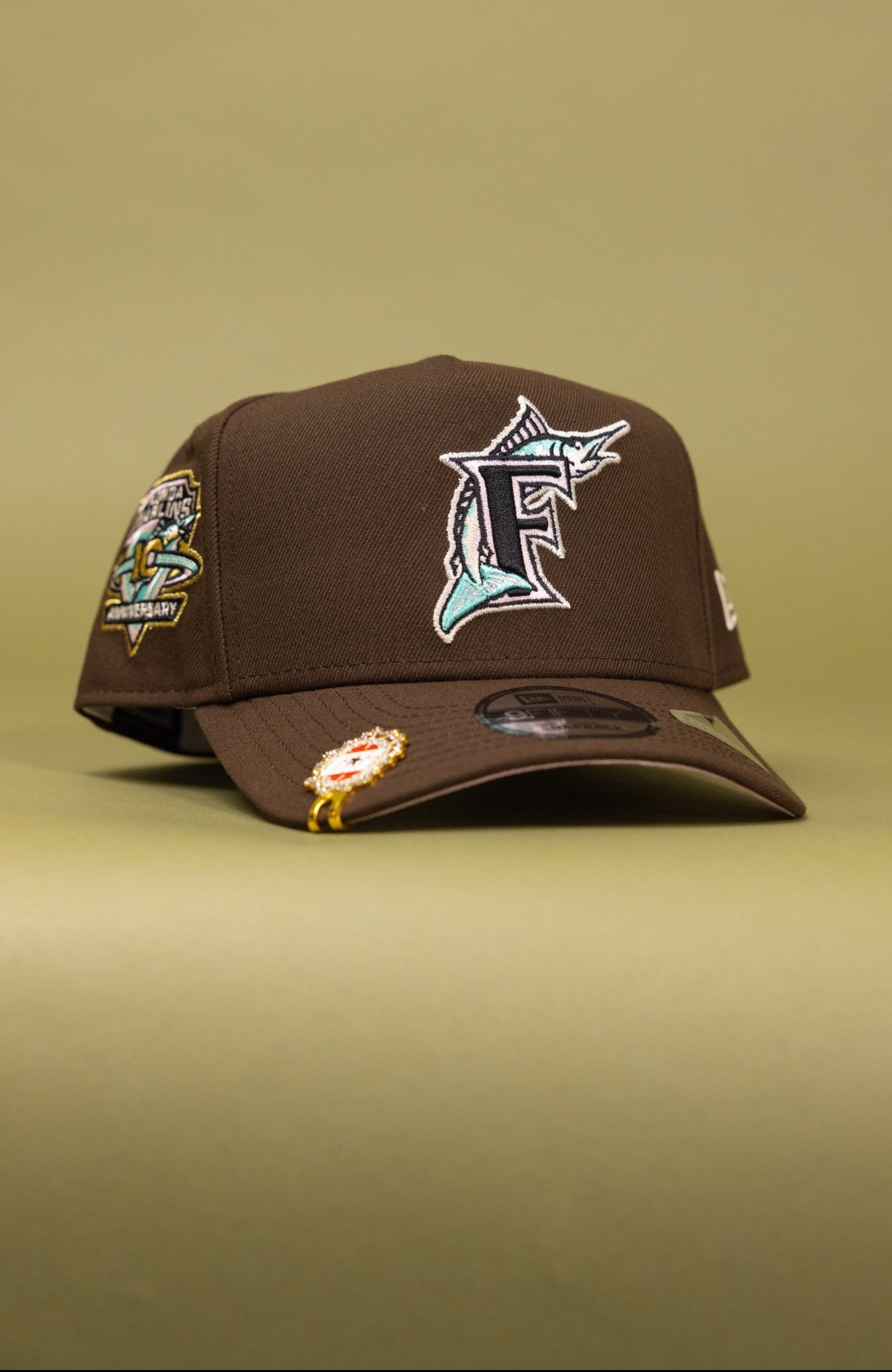 NEW ERA 9FIFTY A-FRAME BROWN MIAMI MARLINS W/ 10TH ANNIVERSARY SIDE PATCH