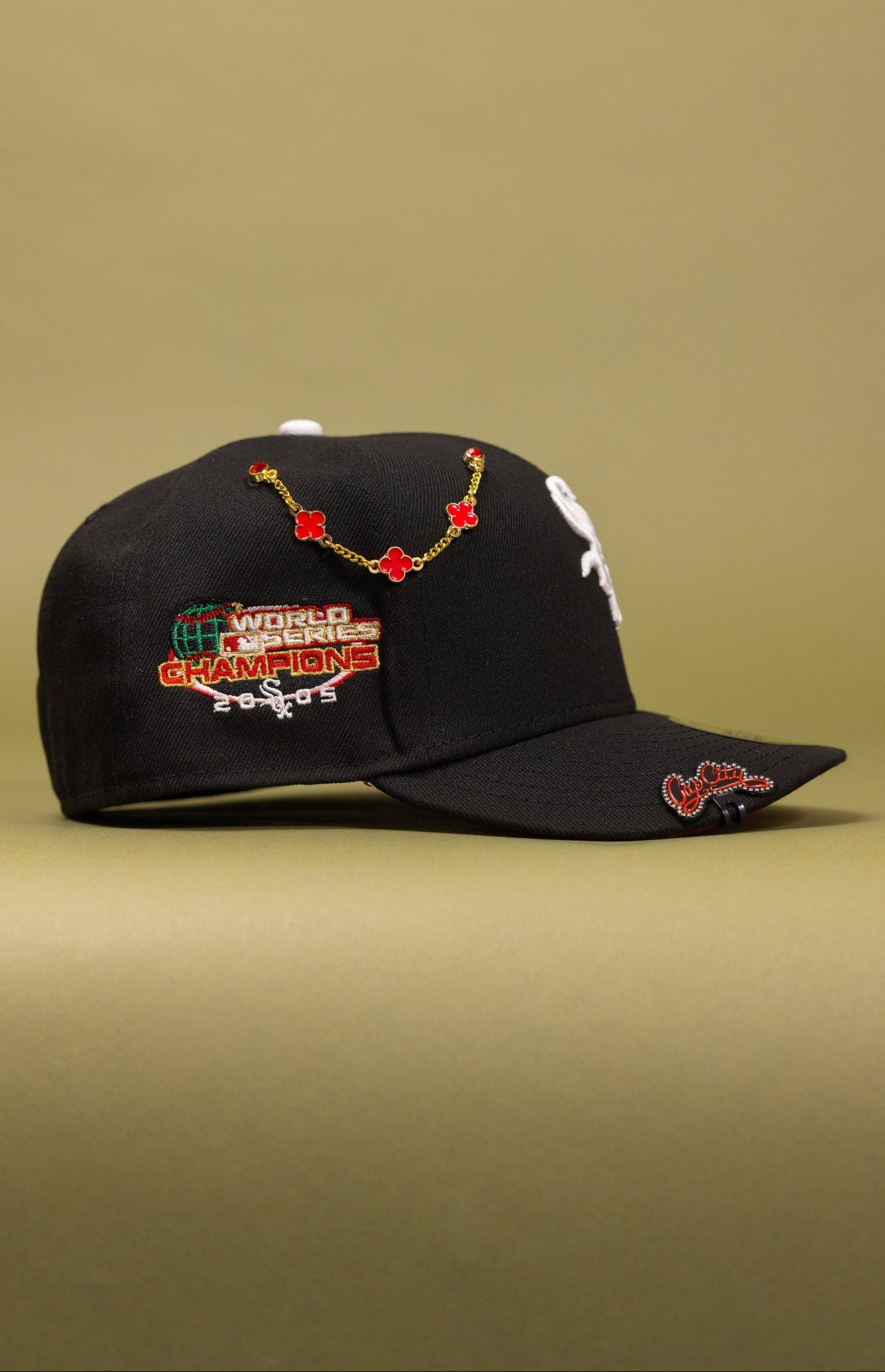 NEW ERA EXCLUSIVE 59FIFTY BLACK CHICAGO WHITE SOX W/ WORLD SERIES CHAMPIONS SIDE PATCH