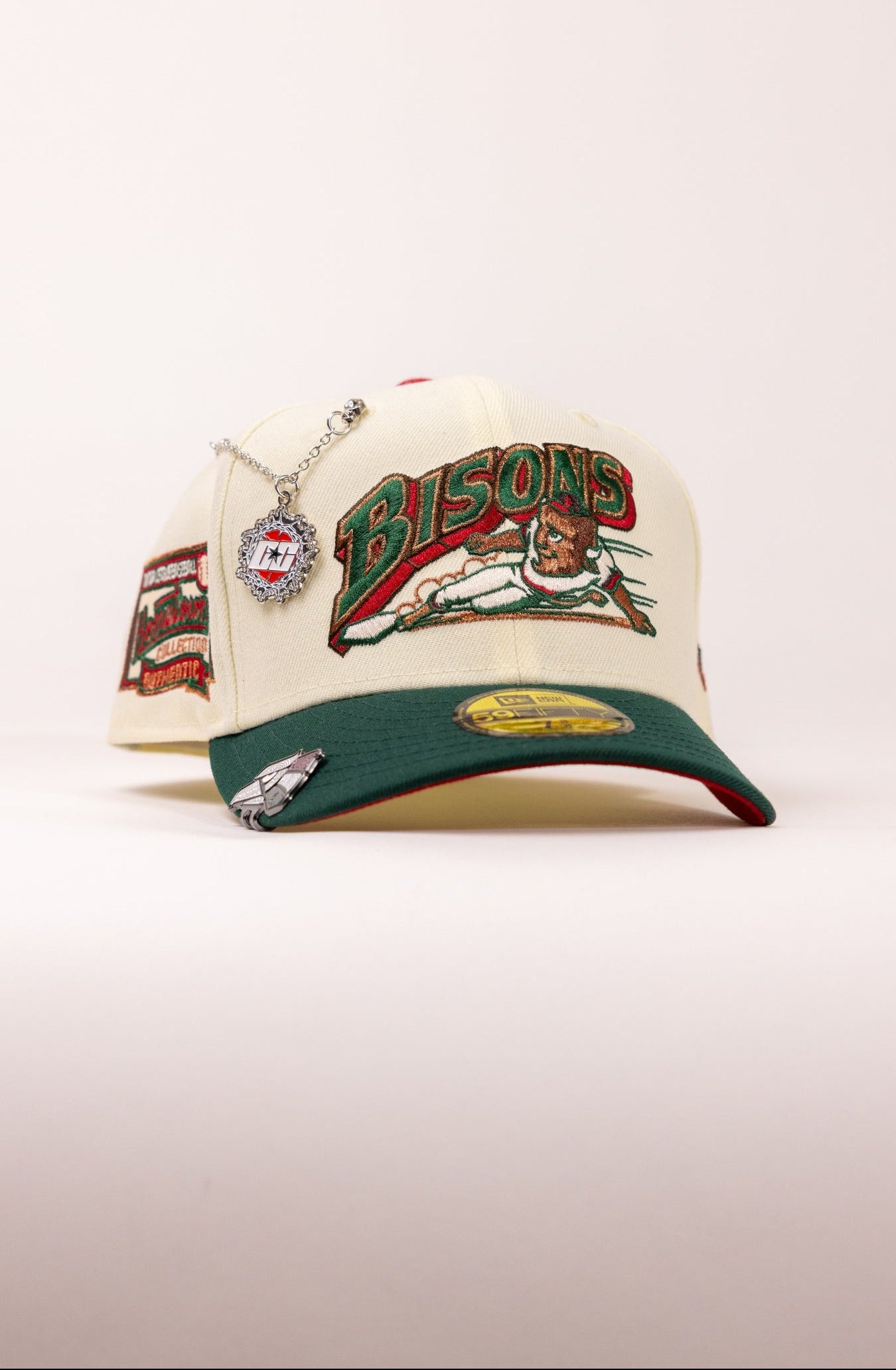 NEW ERA EXCLUSIVE 59FIFTY CHROME/FOREST GREEN BUFFALO BISONS W/ HOMETOWN COLLECTION PATCH