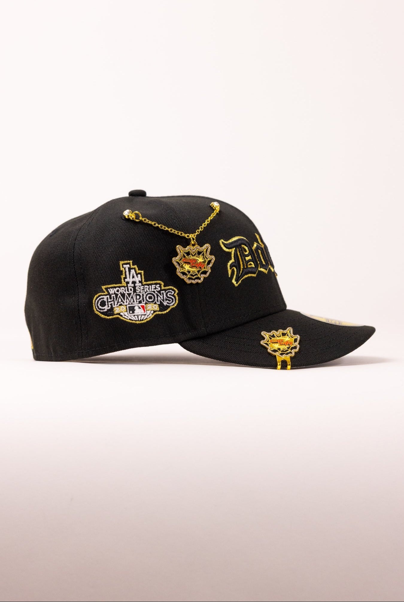 NEW ERA EXCLUSIVE 59FIFTY BLACK LOS ANGELES DODGERS W// OLD ENGLISH + WORLD SERIES CHAMPIONS SIDE PATCH
