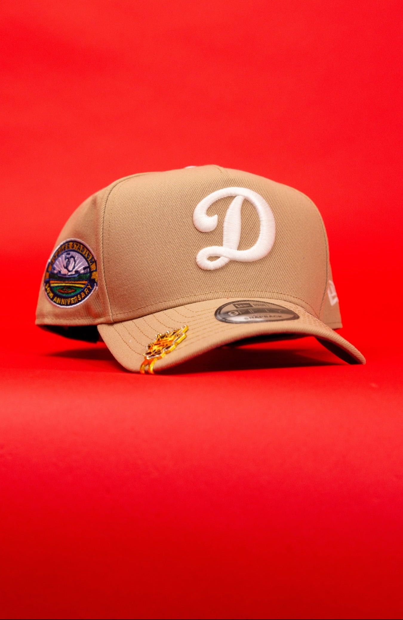 NEW ERA 9FIFTY A-FRAME BEIGE LOS ANGELES DODGERS SNAPBACK W/ 50TH ANNIVERSARY SIDE PATCH