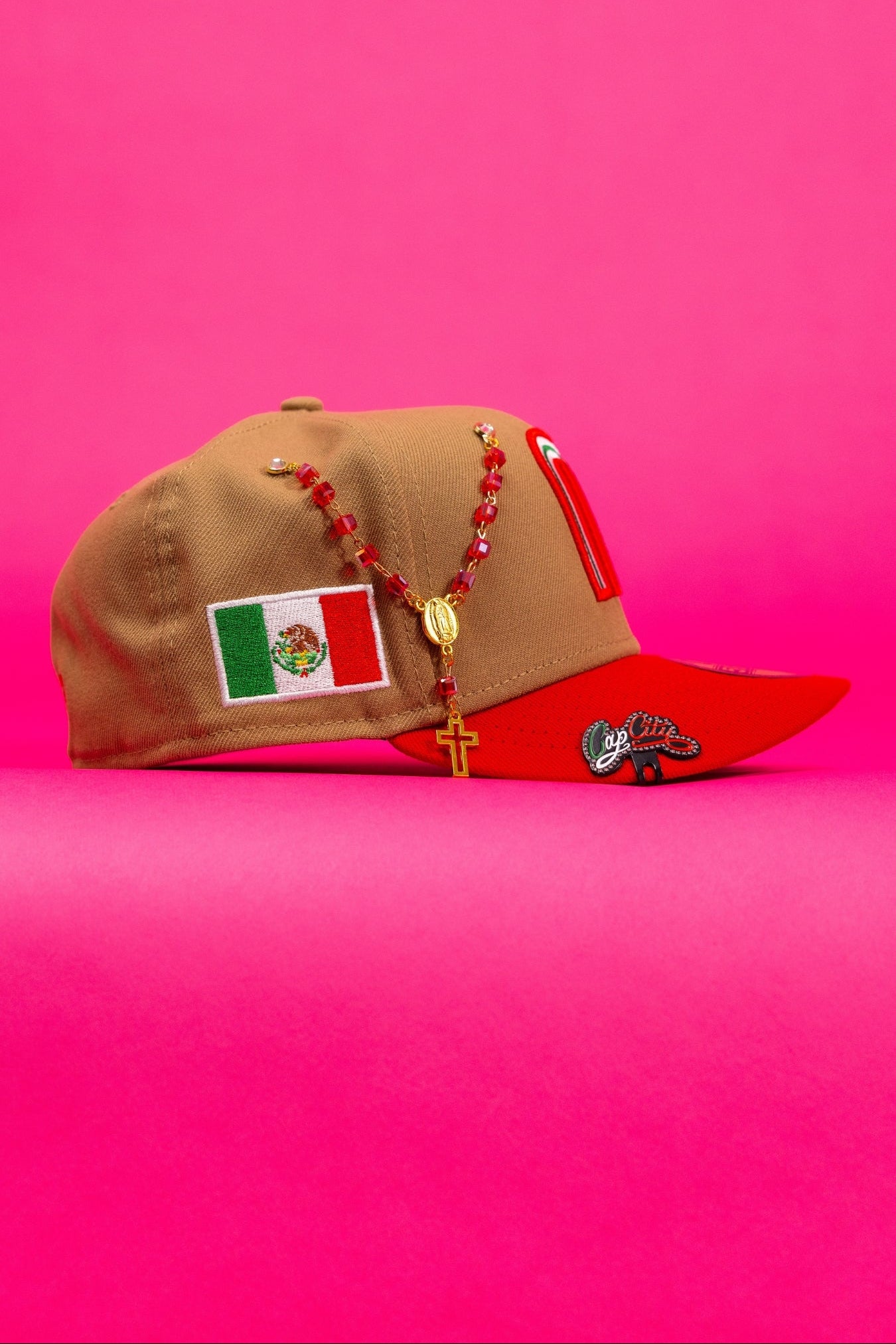 NEW ERA EXCLUSIVE 59FIFTY KHAKI/RED 2026 WBC MEXICO W/ "MEXICAN FLAG" SIDE PATCH