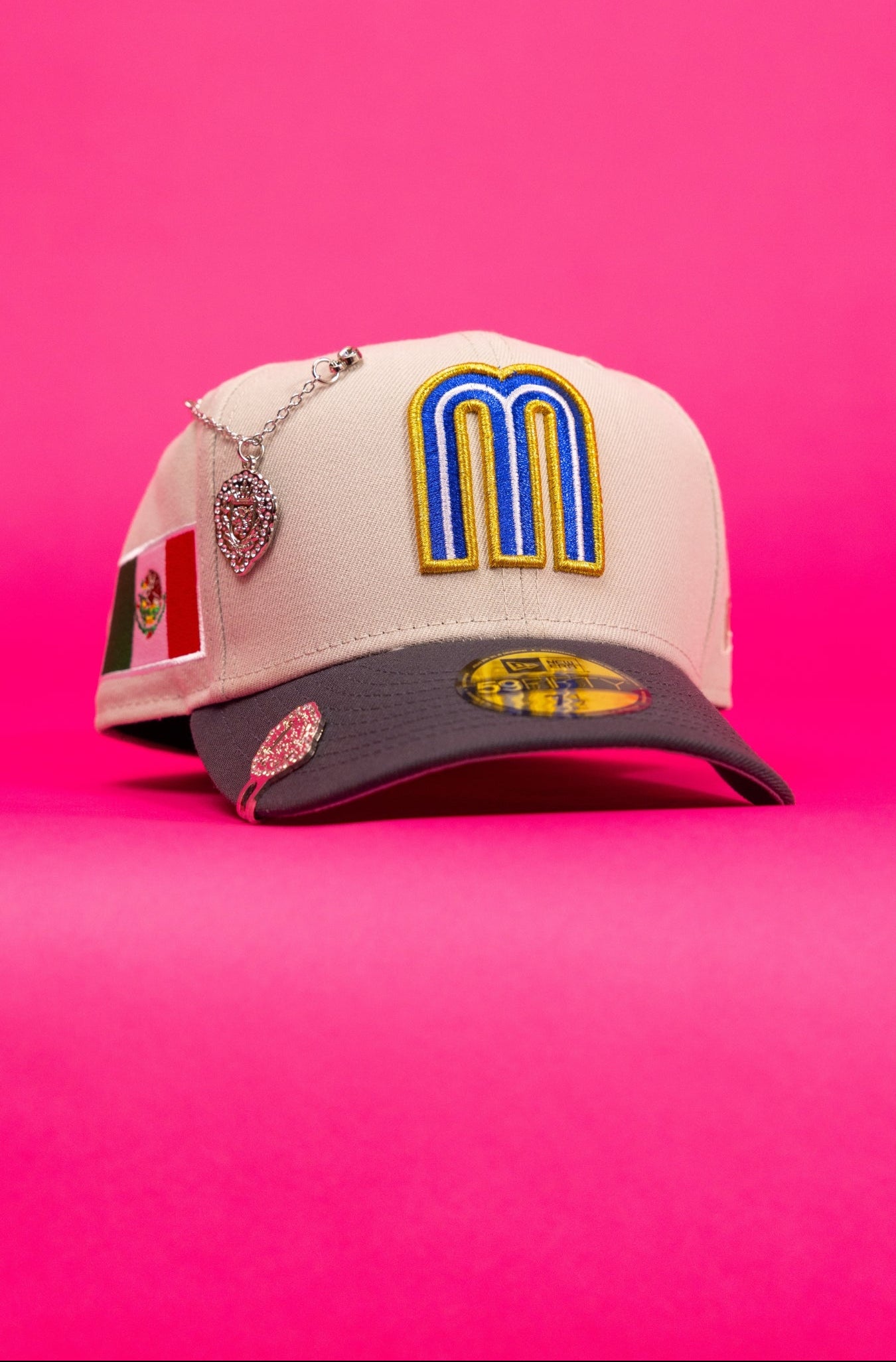 NEW ERA EXCLUSIVE 59FIFTY SMOKE GREY 2026 WBC MEXICO W/ "MEXICAN FLAG" SIDE PATCH