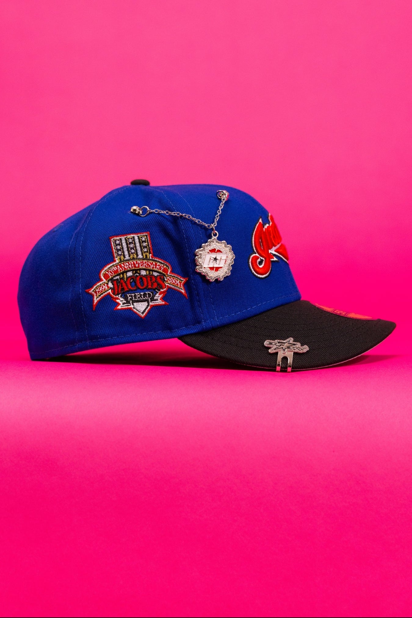 NEW ERA EXCLUSIVE 59FIFTY DARK BLUE CLEVELAND INDIANS SCRIPT W/ JACOBS FIELD SIDE PATCH