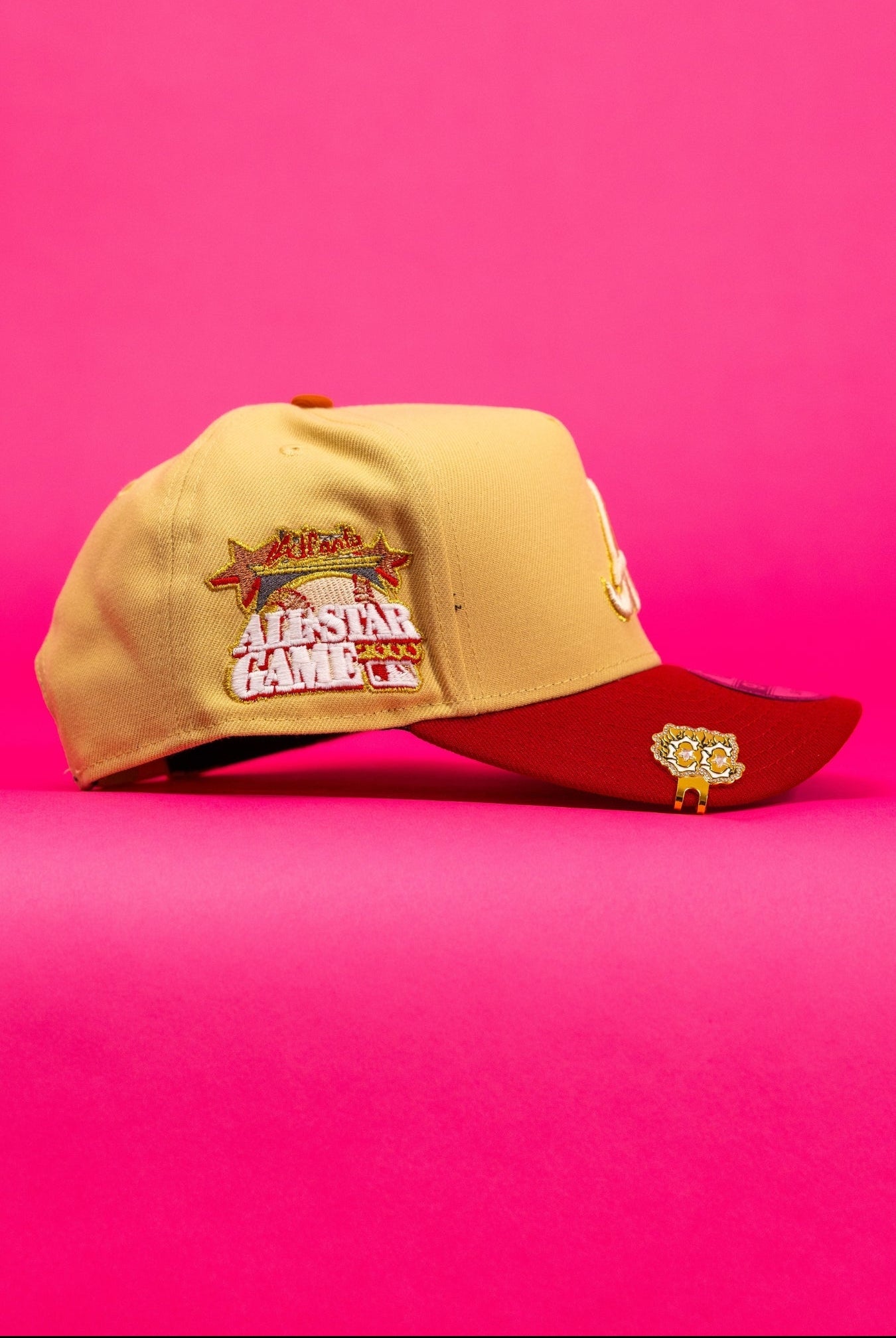 NEW ERA 9FIFTY A-FRAME VEGAS GOLD ATLANTA BRAVES SNAPBACK W/ 2000 ALL STAR GAME SIDE PATCH