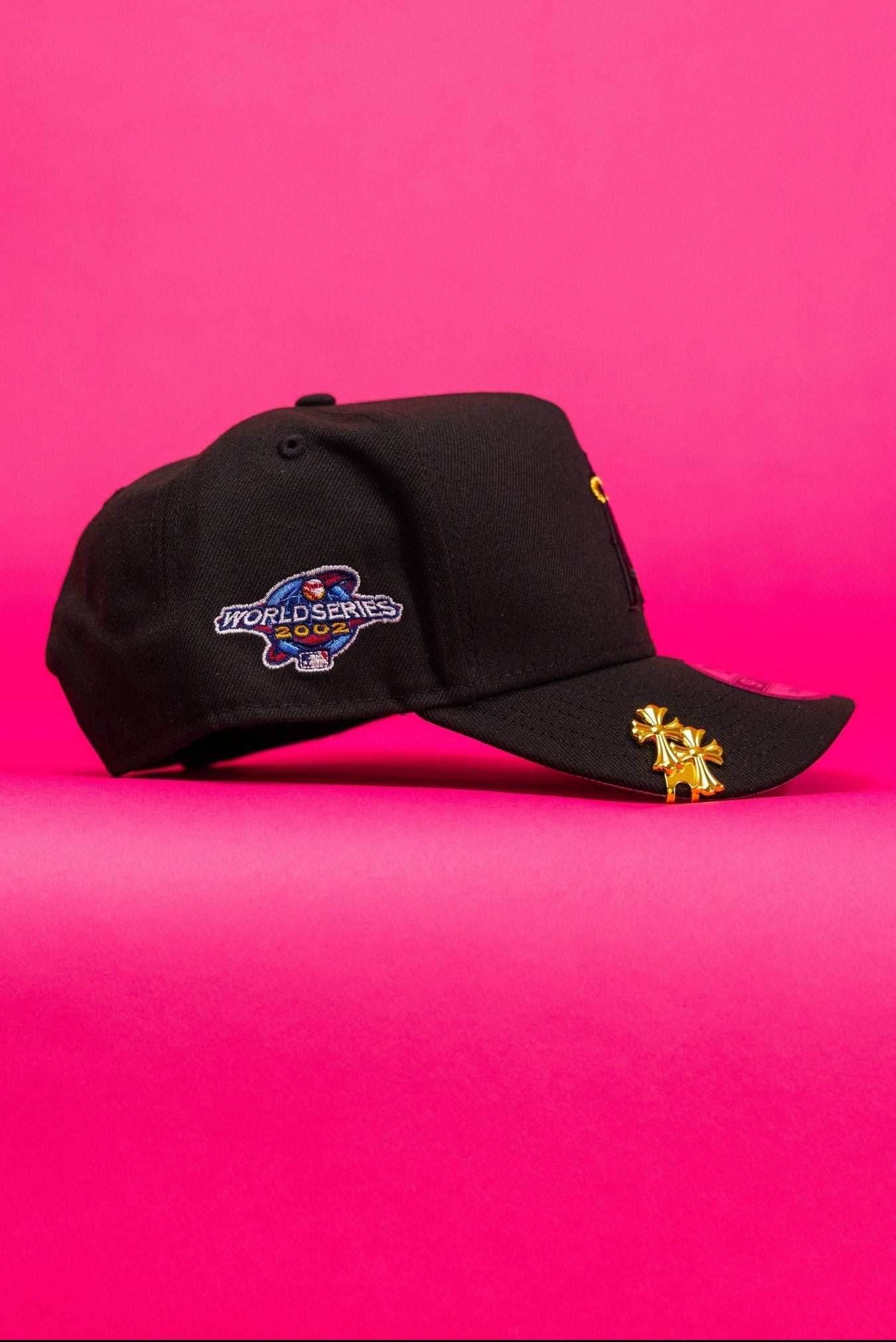 NEW ERA 9FIFTY A-FRAME BLACKED OUT ANAHEIM ANGELS SNAPBACK W/ WORLD SERIES SIDE PATCH