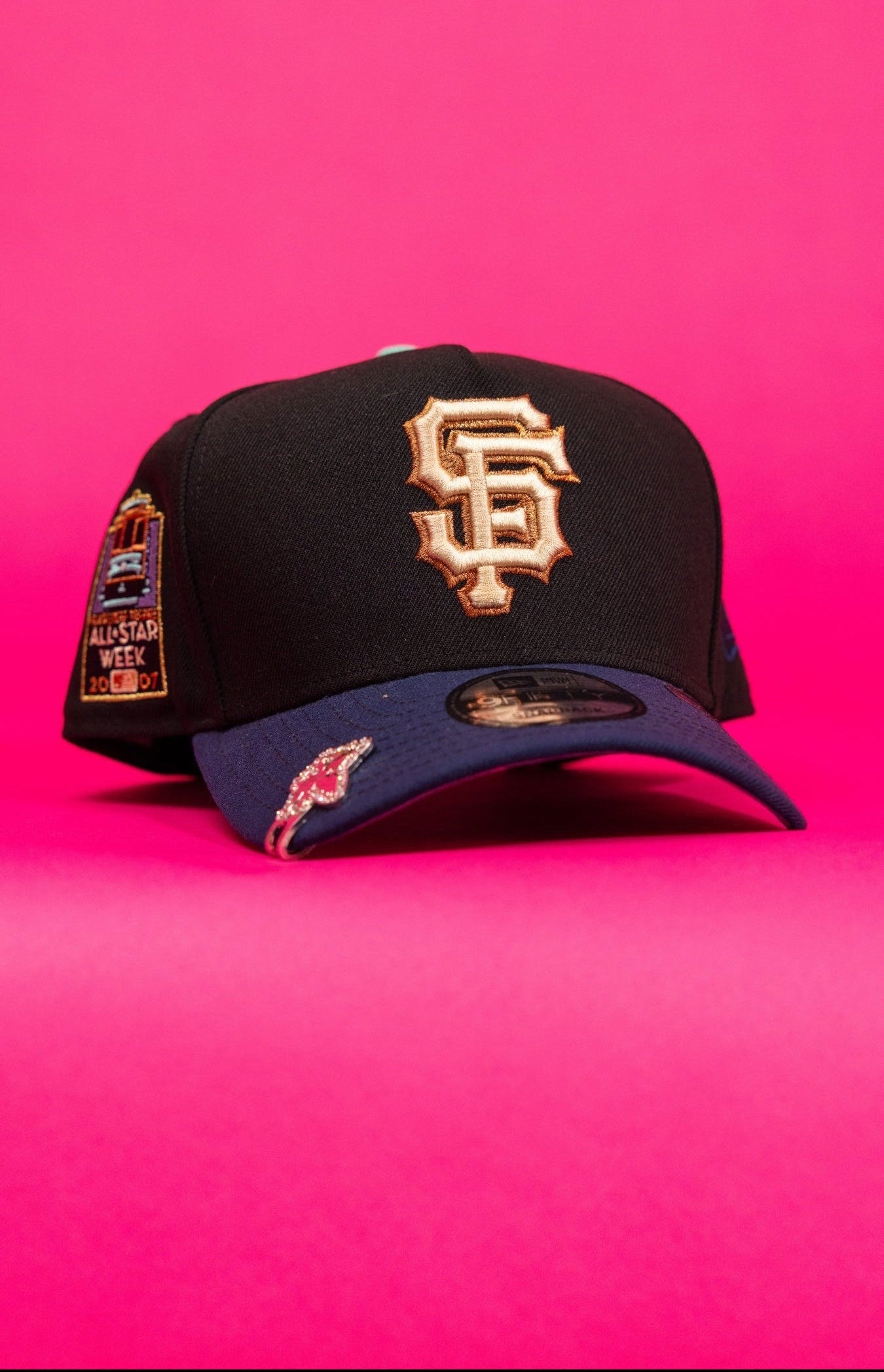 NEW ERA 9FIFTY A-FRAME BLACK/NAVY SAN FRANCISCO GIANTS SNAPBACK W/ ALL STAR WEEK SIDE PATCH