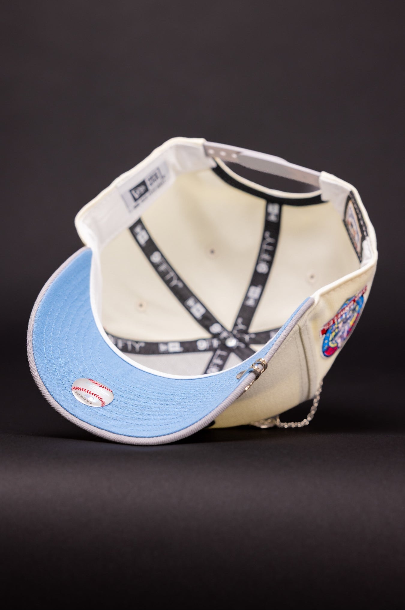 NEW ERA EXCLUSIVE 9FIFTY CHROME/GREY LOS ANGELES DODGERS SNAPBACK W/ 6
