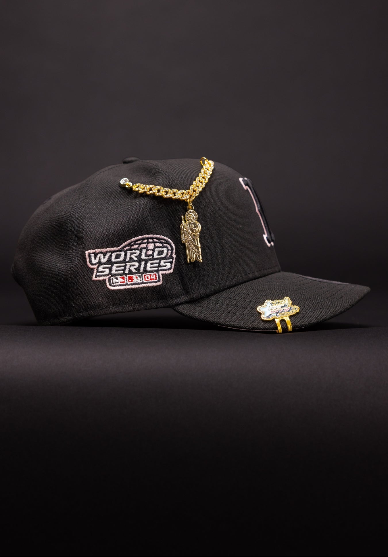 NEW ERA EXCLUSIVE 9FIFTY BLACK BOSTON RED SOX SNAPBACK W/ OUTLINE + WORLD SERIES SIDE PATCH