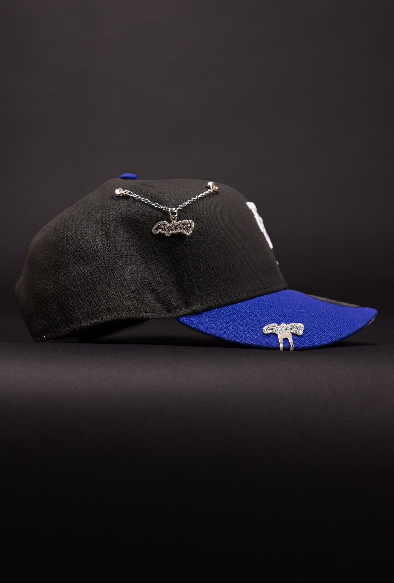 NEW ERA EXCLUSIVE 9FIFTY BLACK/BLUE UPSIDE DOWN LOS ANGELES DODGERS TWO TONE SNAPBACK