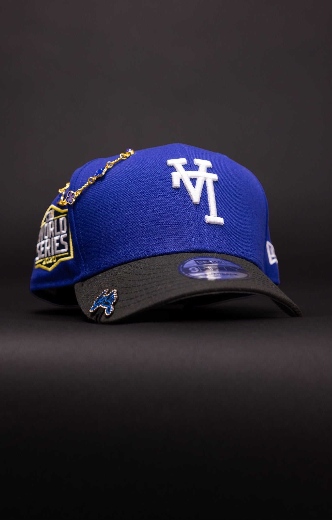 NEW ERA EXCLUSIVE 9FIFTY BLUE/BLACK UPISDE DOWN LOS ANGELES DODGERS SNAPBACK W/ WORLD SERIES SIDE PATCH