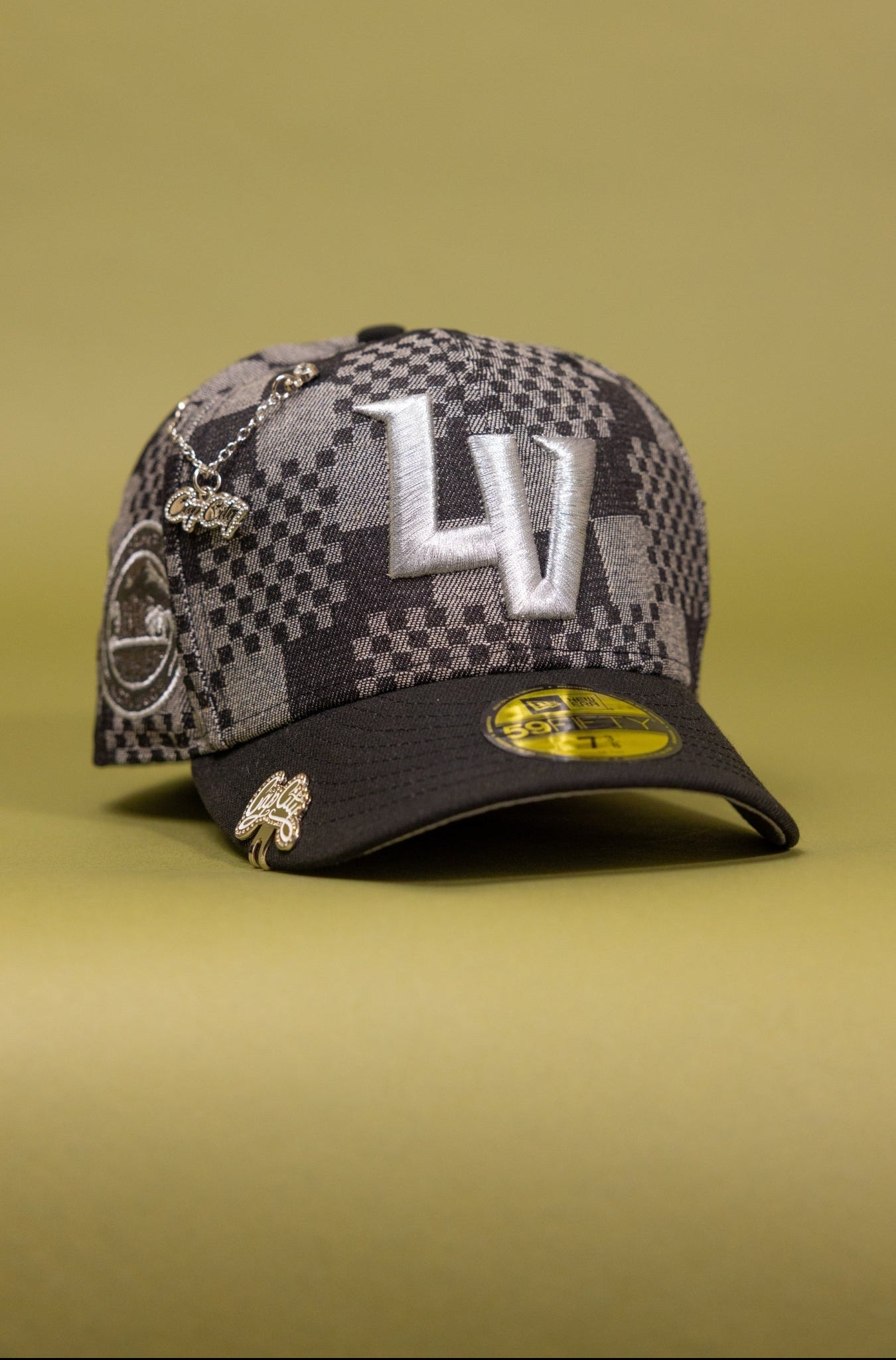 NEW ERA EXCLUSIVE 59FIFTY GREY/BLACK LAS VEGAS AVIATORS W/ PACIFIC COAST LEAGUE SIDE PATCH