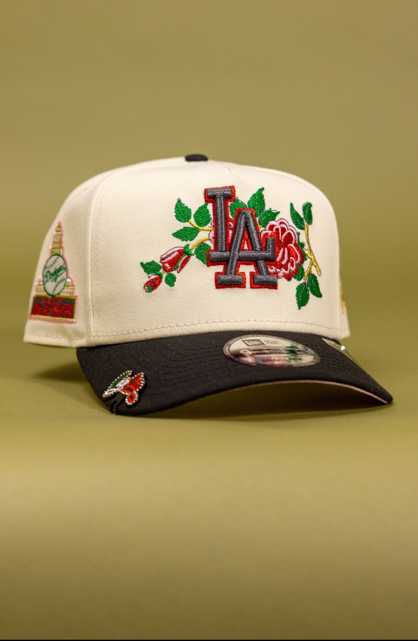 NEW ERA 9FIFTY A-FRAME CHROME/BLACK LOS ANGELES DODGERS W/ ROSE + 1ST WORLD SERIES SIDE PATCH