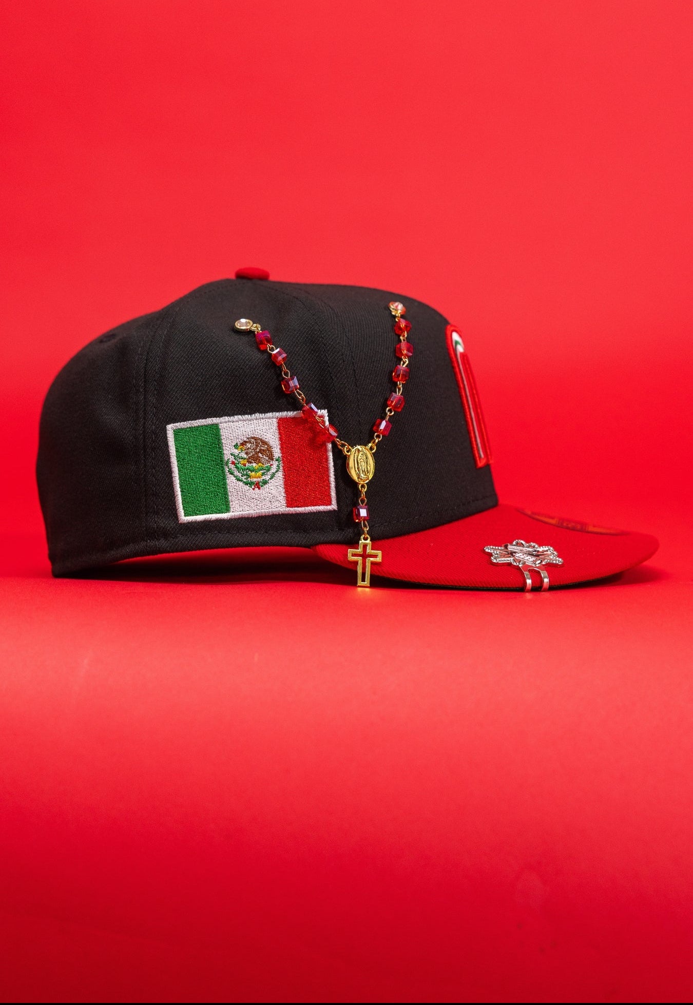 NEW ERA EXCLUSIVE 59FIFTY BLACK/RED 2026 WBC MEXICO W/ "MEXICAN FLAG" SIDE PATCH