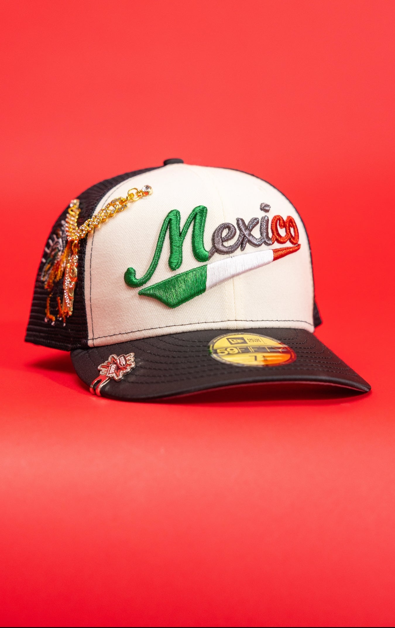 NEW ERA EXCLUSIVE 59FIFTY CHROME/SATIN 2026 WBC MEXICO MESHBACK W/ EL GALLO SIDE PATCH