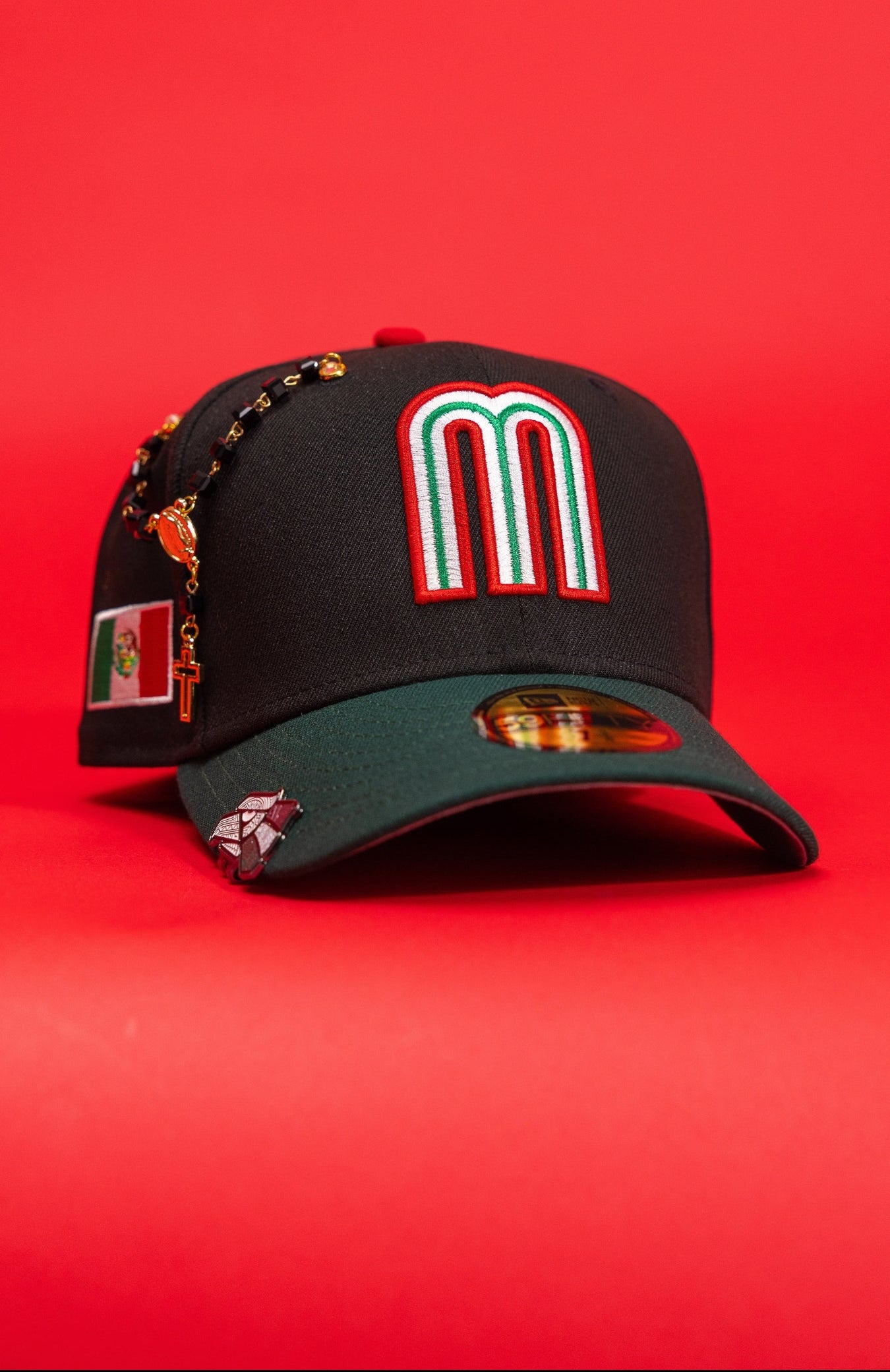 NEW ERA EXCLUSIVE 59FIFTY BLACK/FOREST GREEN 2026 WBC MEXICO W/ "MEXICAN FLAG" SIDE PATCH
