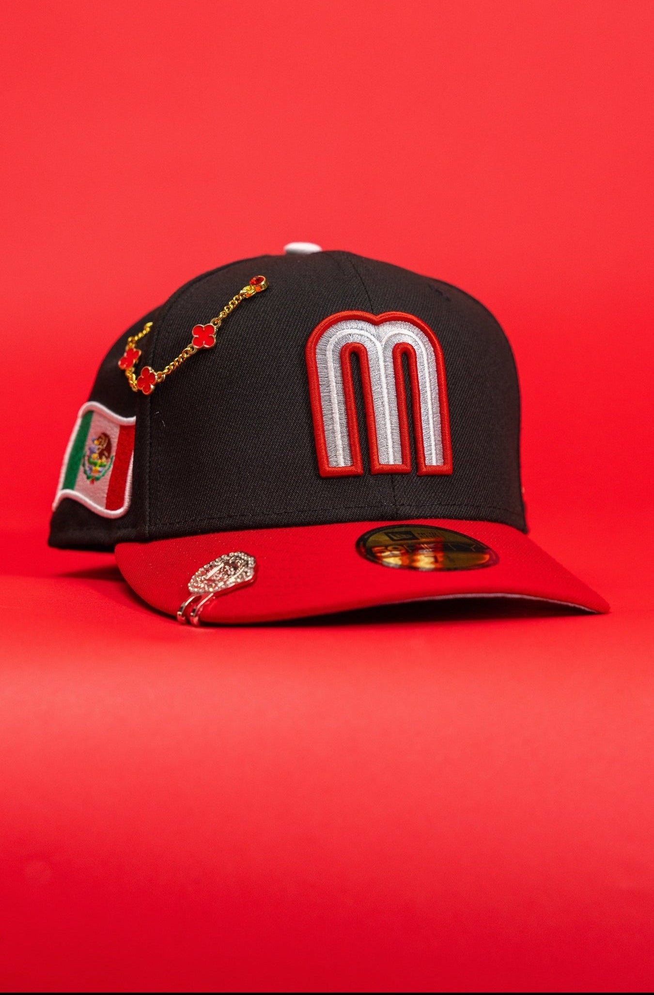 NEW ERA EXCLUSIVE 59FIFTY BLACK/RED 2026 WBC MEXICO W/ "MEXICAN FLAG" SIDE PATCH