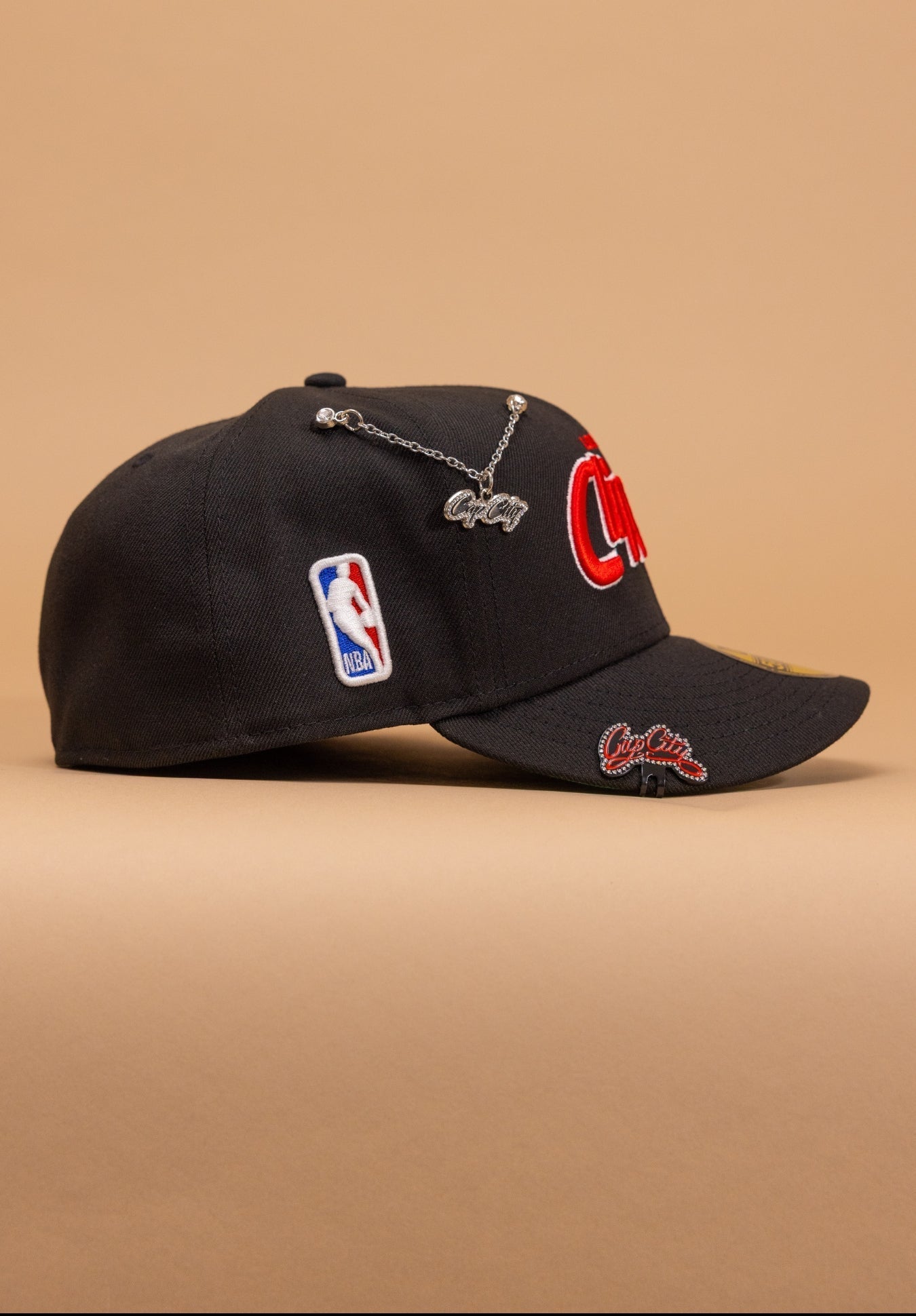 New Era Exclusive 59Fifty Black Los Angeles Clippers W/ "NBA" Logo Side Patch