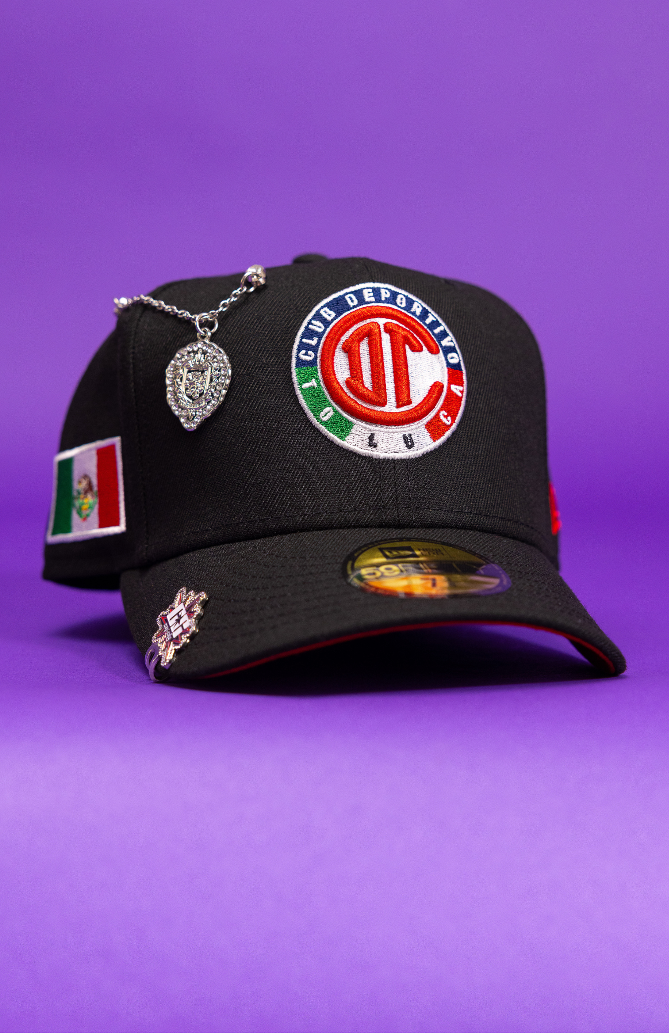 New Era Exclusive 59Fifty Black Club Deportivo Toluca W/ Mexico Flag Side Patch