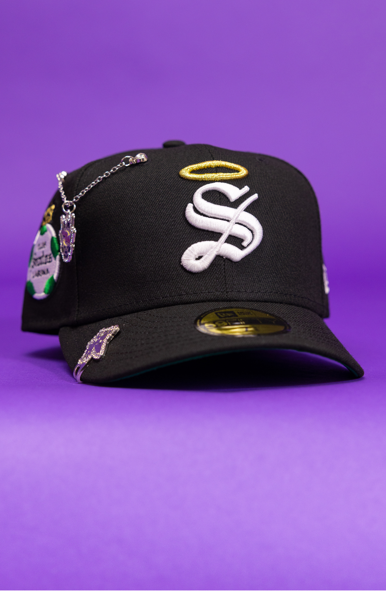 New Era Exclusive 59Fifty Black Santos Laguna W/ Club Santos Laguna Side Patch
