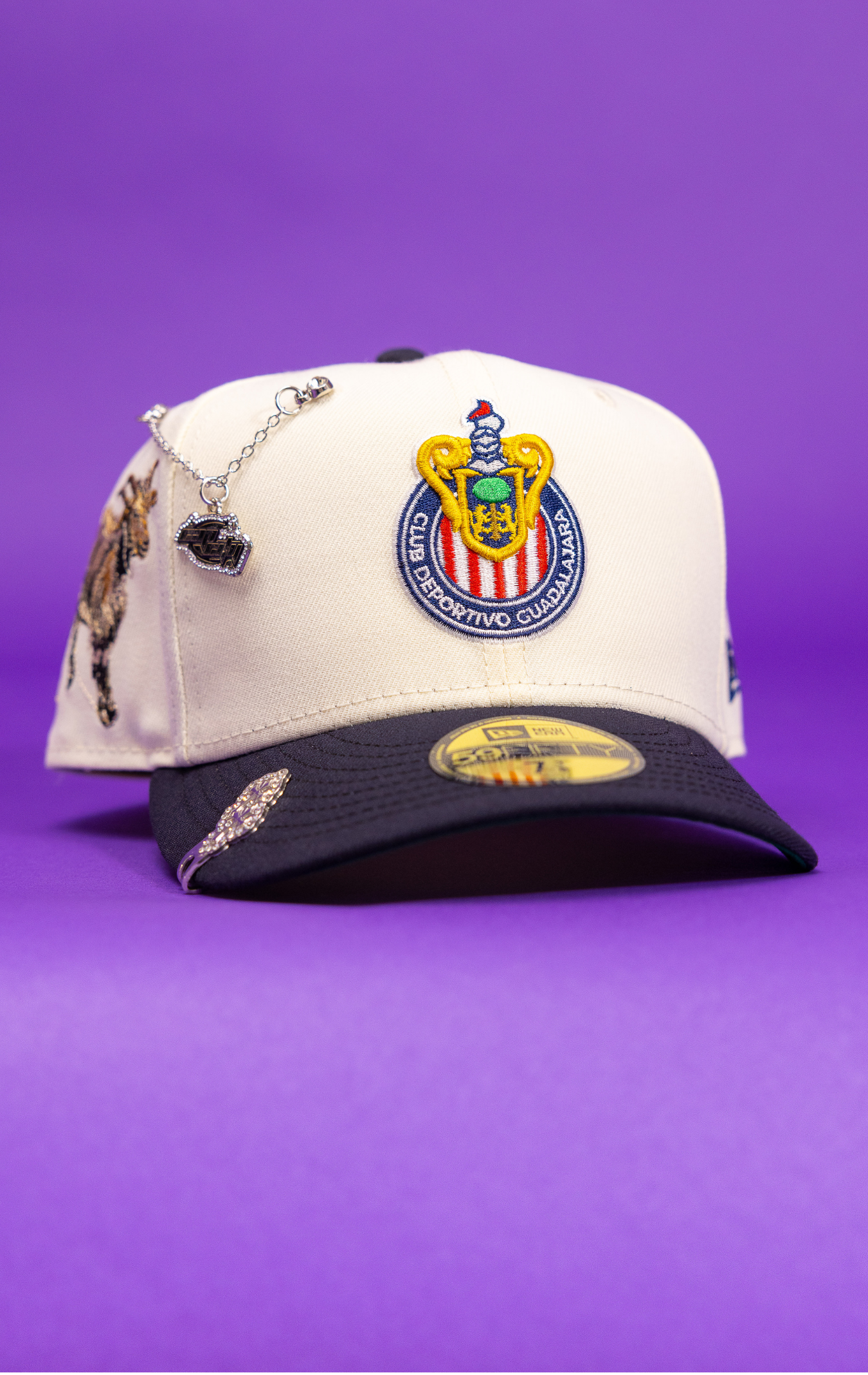 New Era Exclusive 59Fifty Chrome/Navy Chivas De Guadalajara W/ El Chivo Side Patch