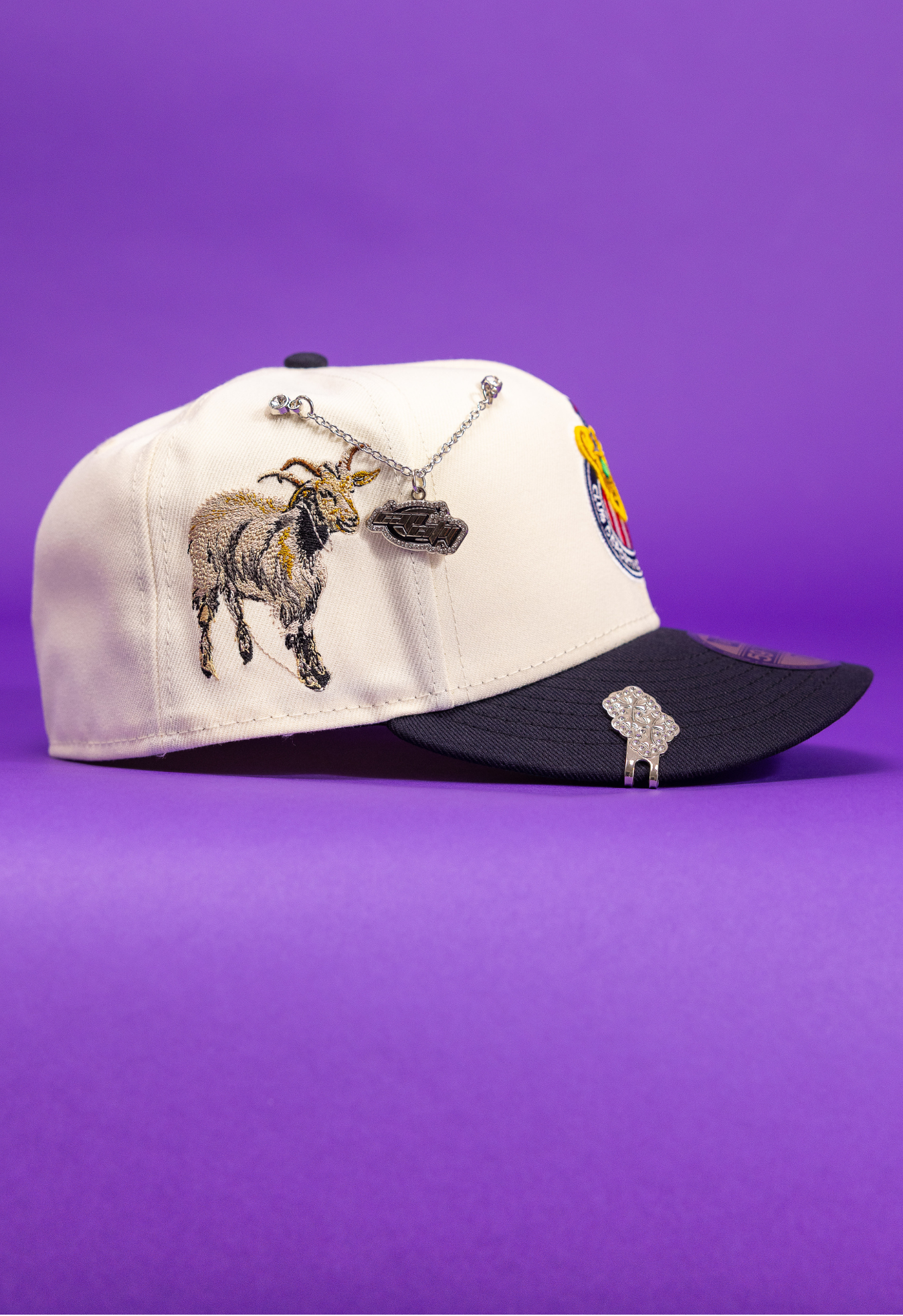 New Era Exclusive 59Fifty Chrome/Navy Chivas De Guadalajara W/ El Chivo Side Patch