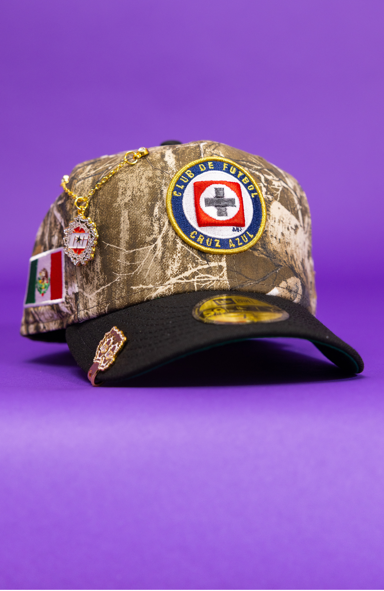 New Era Exclusive 59Fifty Realtree/Black Club Cruz Azul W/ Mexico Flag Side Patch