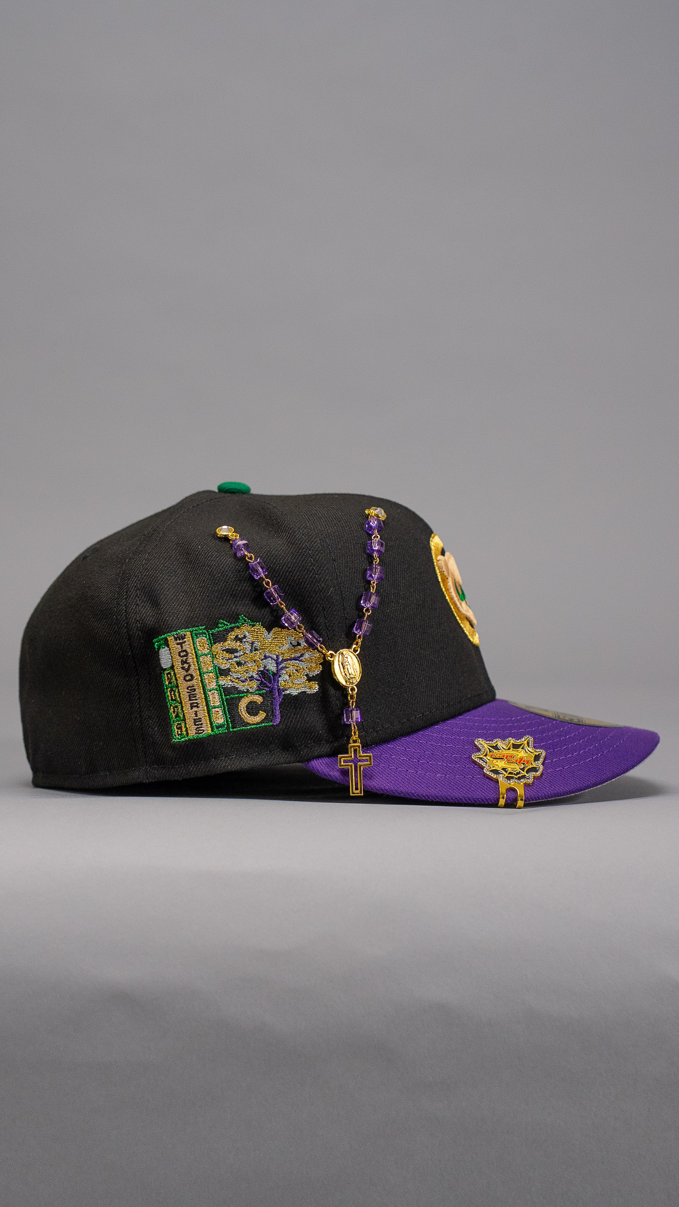 New Era Exclusive 59Fifty Black/Purple Chicago Cubs W/ Tokyo Series Side Patch