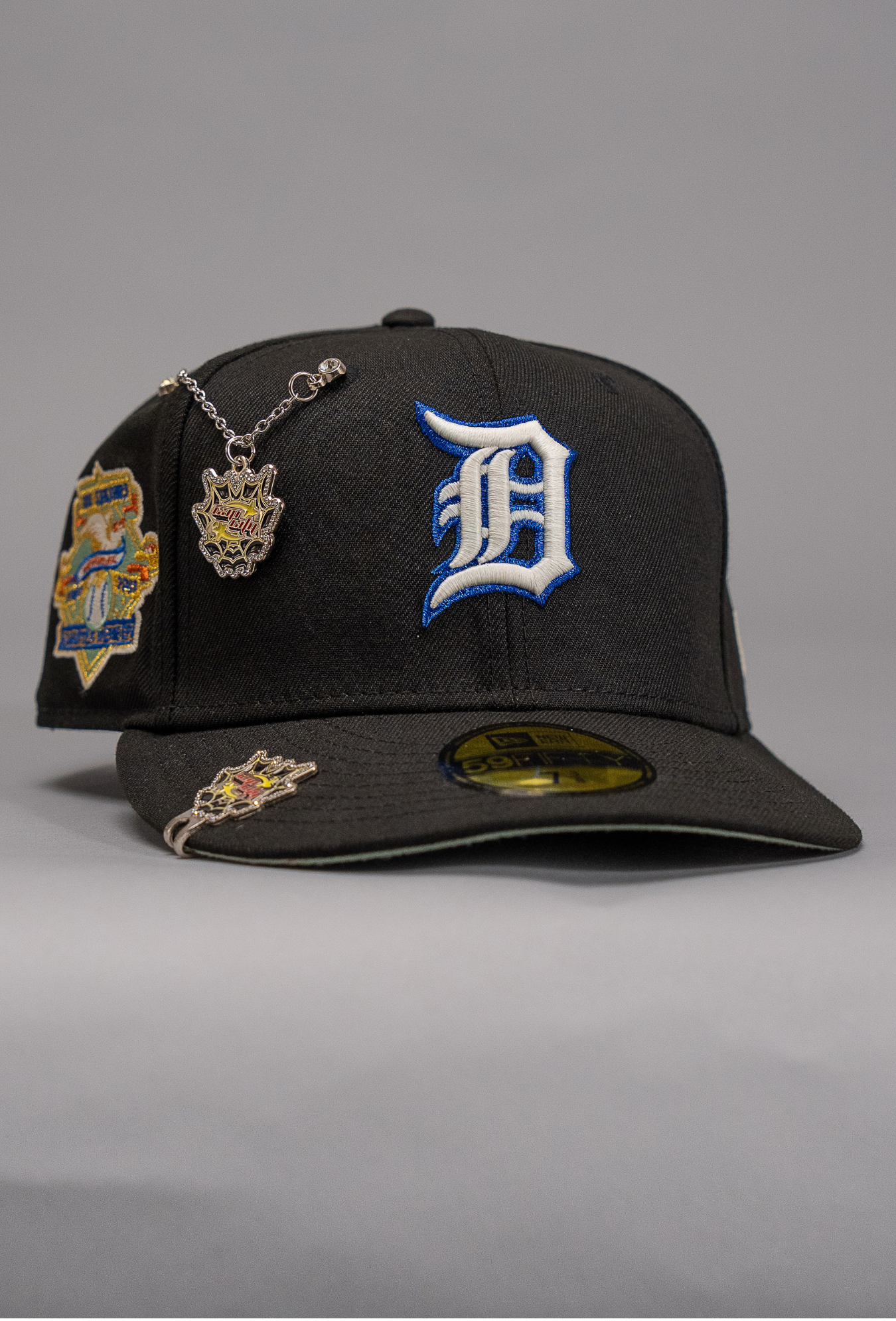 New Era Exclusive 59Fifty Black Detroit Tigers W/ 100th Anniversary Side Patch