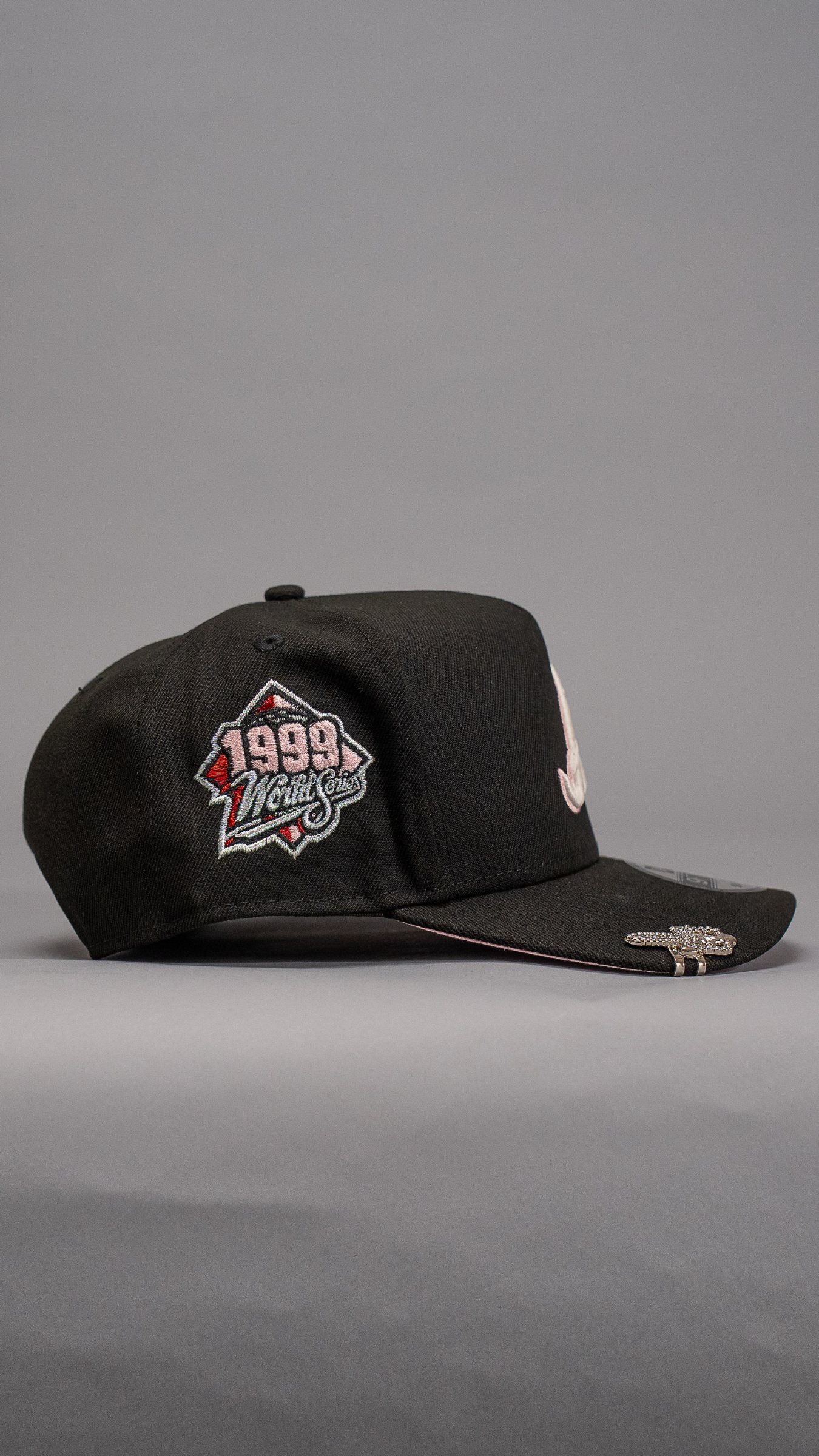 New Era 9Fifty A-Frame Black Atlanta Braves W/ 1999 World Series Side Patch