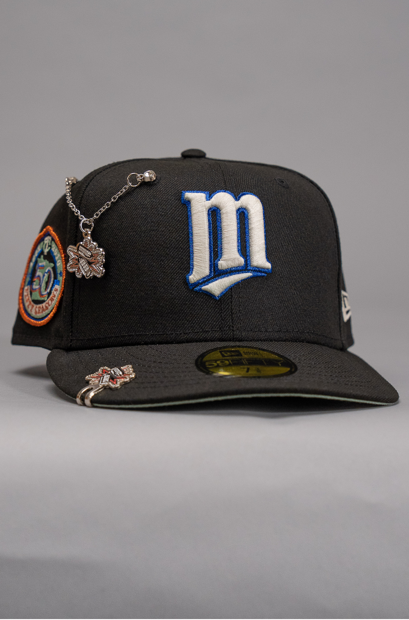 New Era Exclusive 59Fifty Black Minnesota Twins W/ 50th Anniversary Side Patch