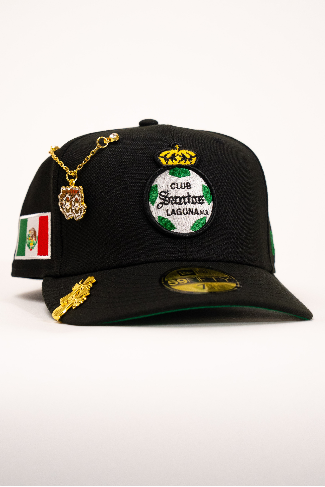 New Era Exclusive 59Fifty Black Santos Laguna W/ Mexico Flag Side Patch