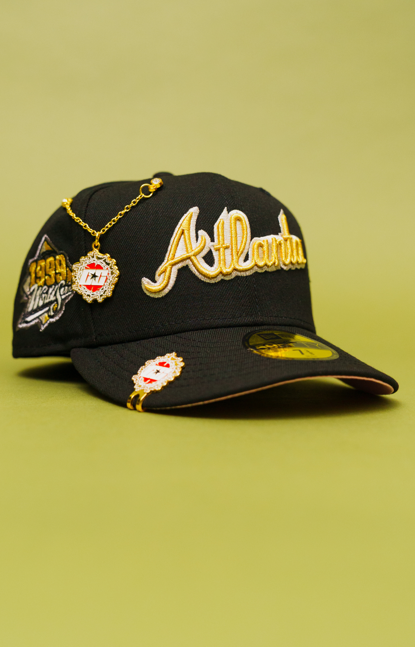 New Era 59Fifty Black Atlanta Braves Script W/ 1999 World Series Side Patch