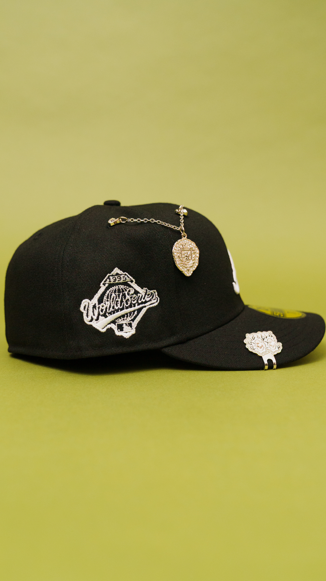 New Era Exclusive 59Fifty Black Atlanta Braves W/ 1995 World Series Side Patch