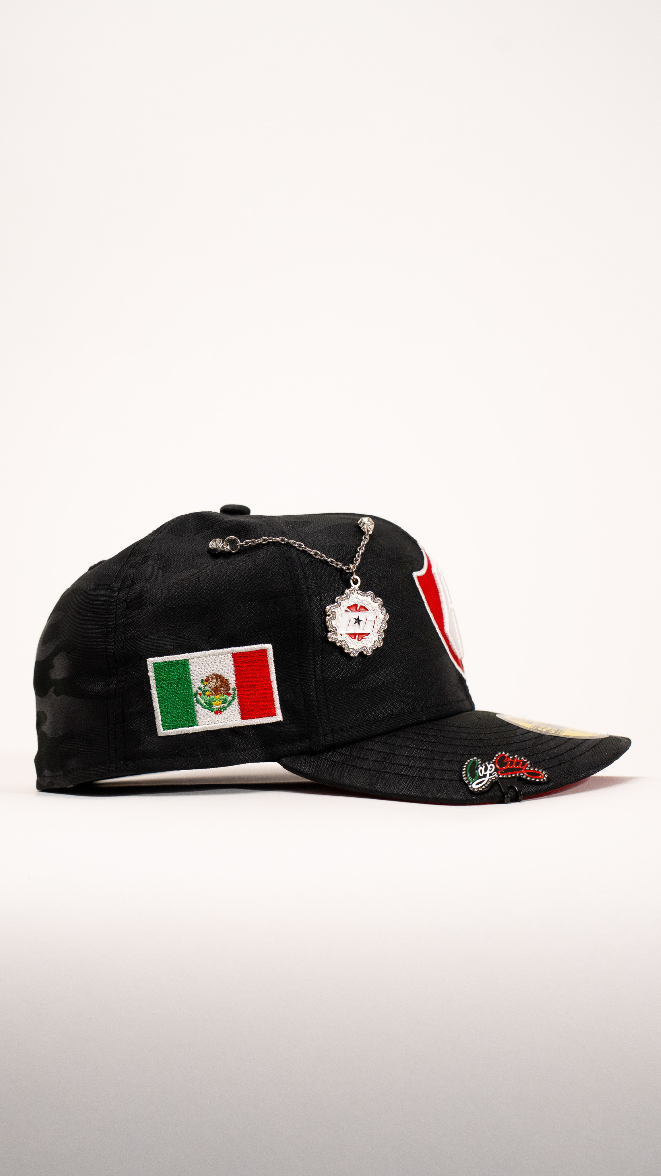 New Era Exclusive 59Fifty Black Camo Atlas De Guadalajara W/ Mexico Flag Side Patch
