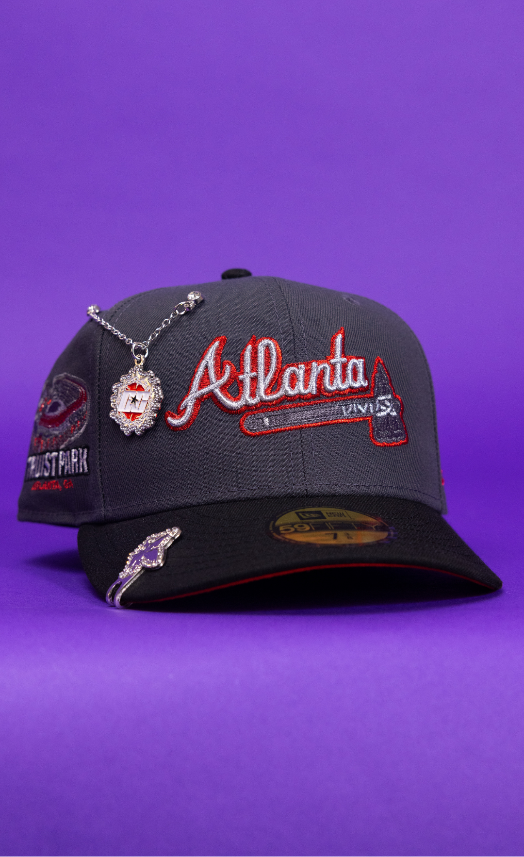 New Era Exclusive 59Fifty Grey/Black Atlanta Braves Script W/ Truist Park Side Patch