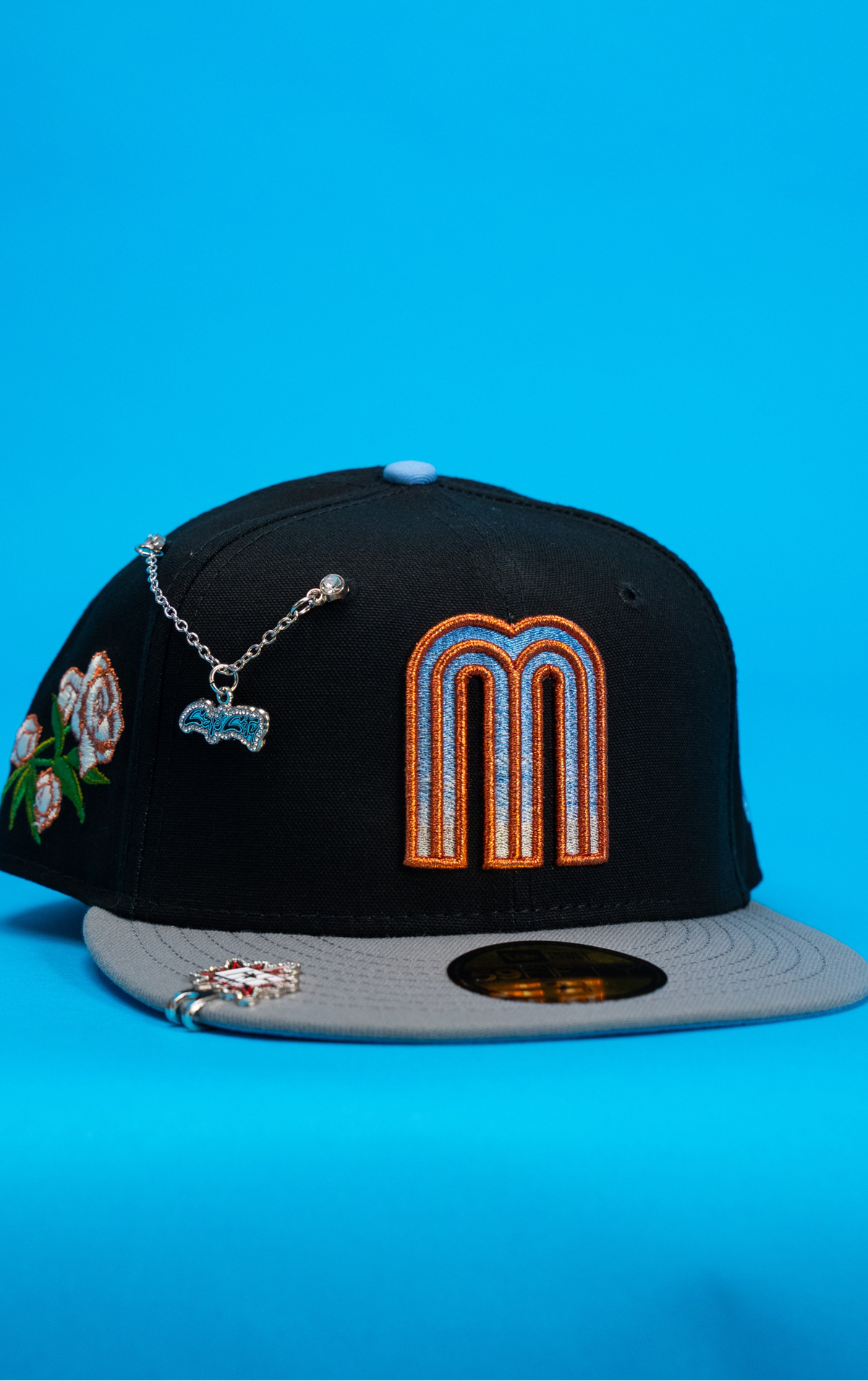 New Era Exclusive 59Fifty Black/Grey 2026 Mexico WBC W/ Roses Side Patch