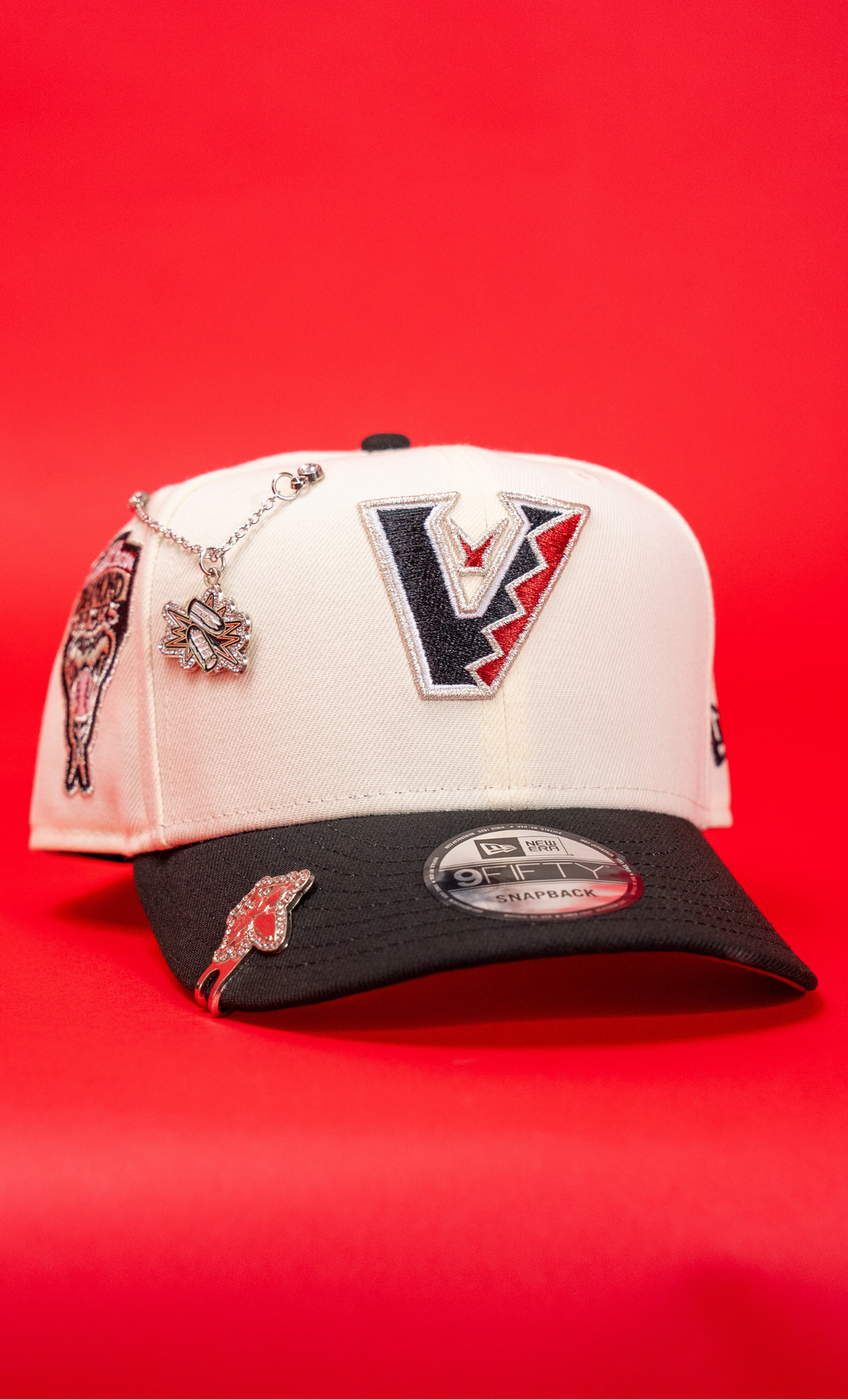 New Era Exclusive 9Fifty Chrome/Black Upside Down Arizona Diamondbacks Snapback W/ 1998 Inaugural Season Side Patch