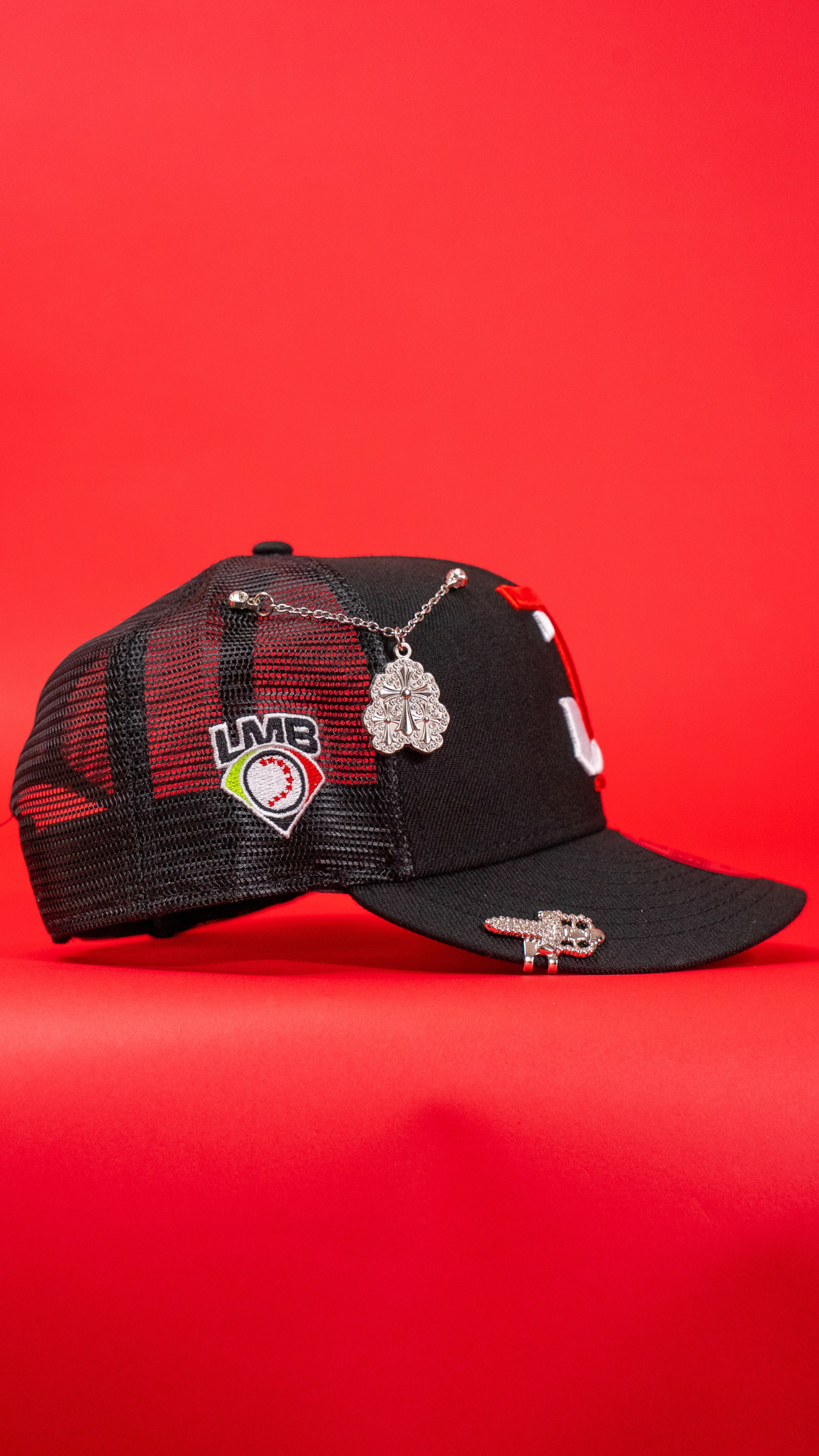 New Era Exclusive 9Fifty Black Toros De Tijuana Meshback W/ Liga Mexicana de Beisbol Side Patch