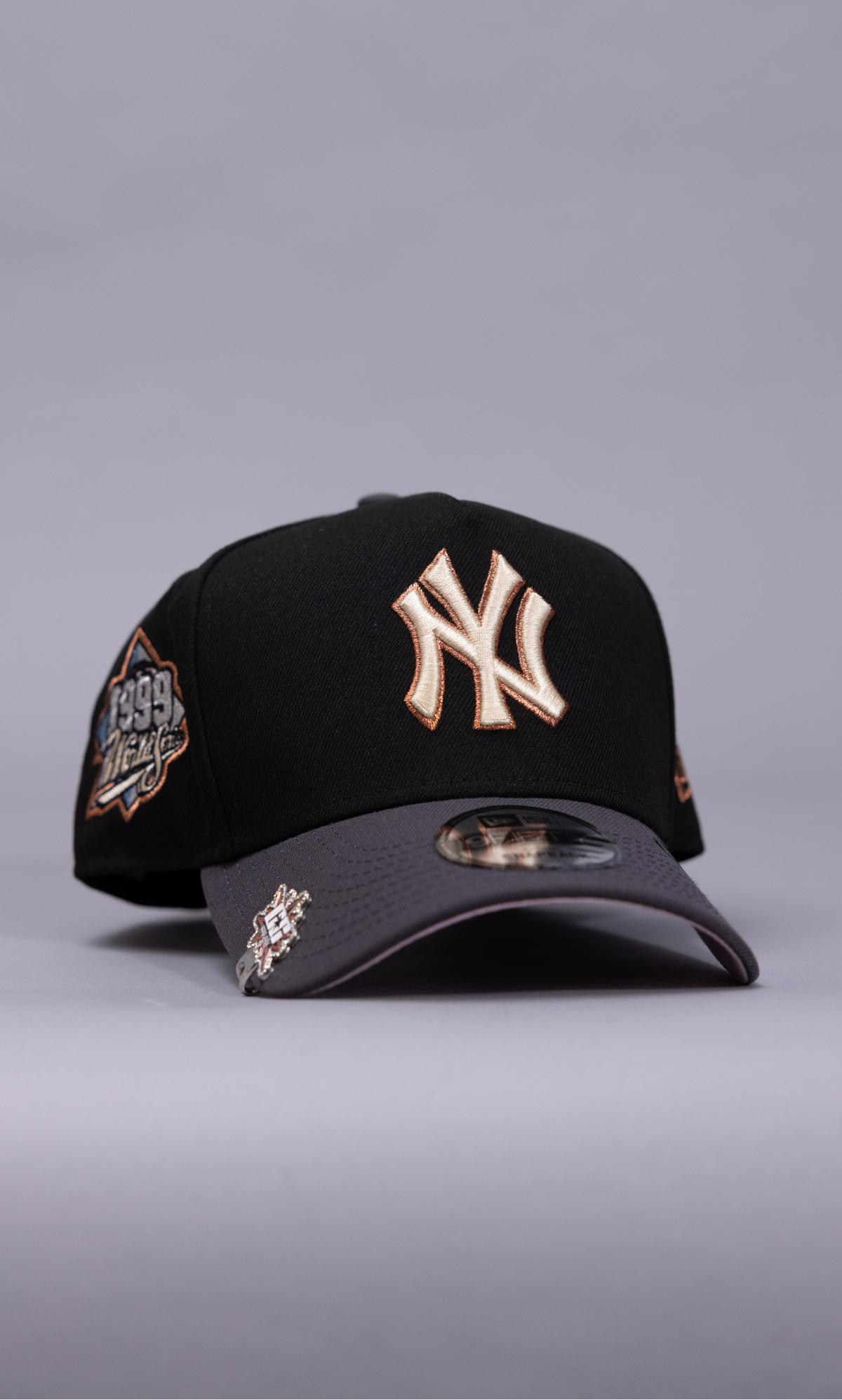 New Era 9Fifty A-Frame Black/Grey New York Yankees Snapback W/ 1999 World Series Side Patch