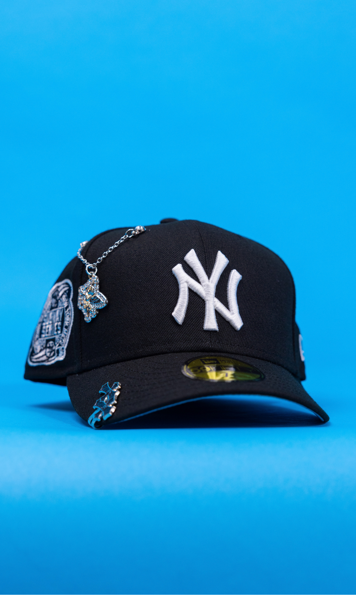 New Era Exclusive 59Fifty Black New York Yankees W/ Subway Series Side Patch
