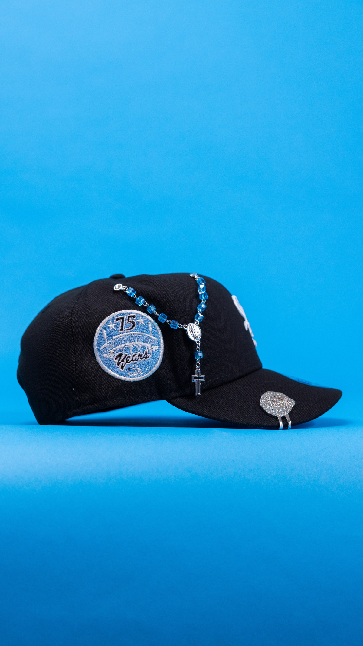 New Era Exclusive 9Fifty Black Chicago White Sox Snapback W/ Snowflakes + Comiskey Park Side Patch