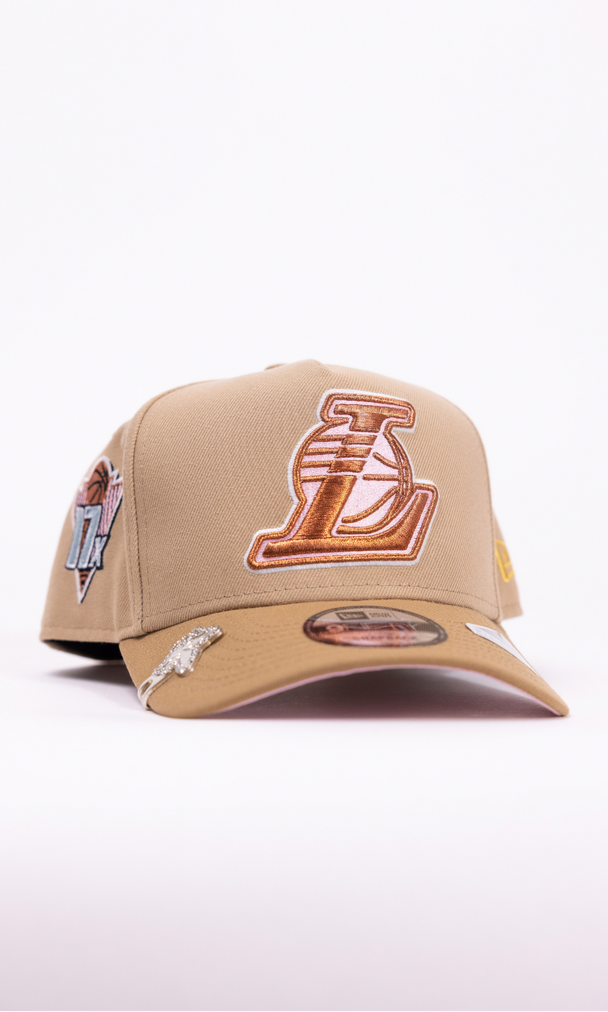 New Era 9Fifty A-Frame Beige Los Angeles Lakers Snapback W/ 17x Champions Side Patch