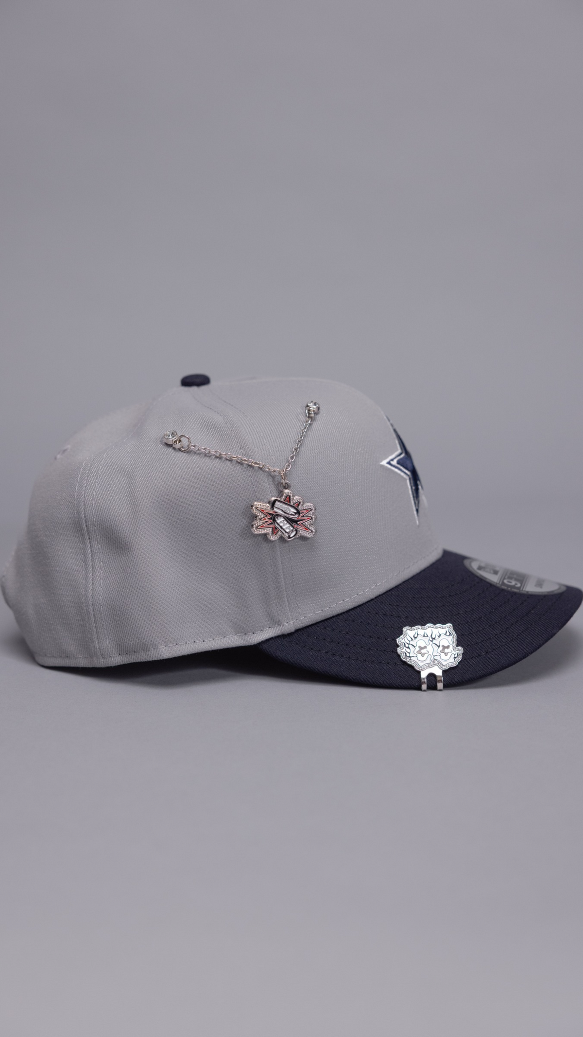 New Era Exclusive 9Fifty Grey/Navy Cowboys Two Tone Snapback